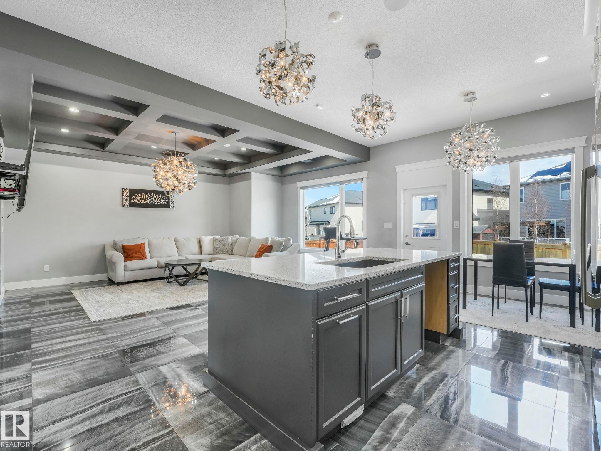 1012 148 Avenue, Edmonton, AB - Indoor