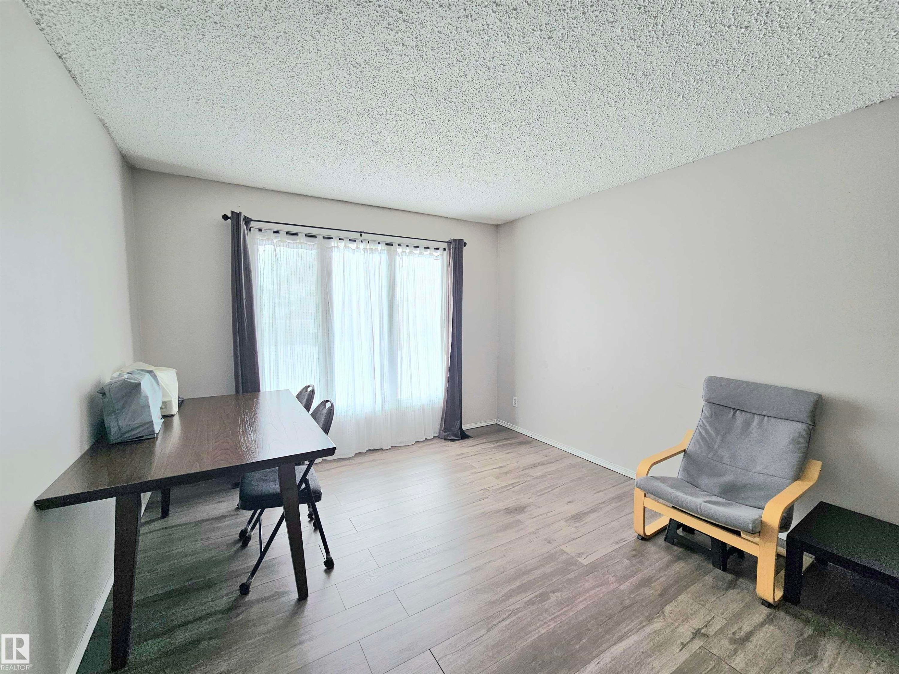 10029 173 Avenue, Edmonton, AB - Indoor