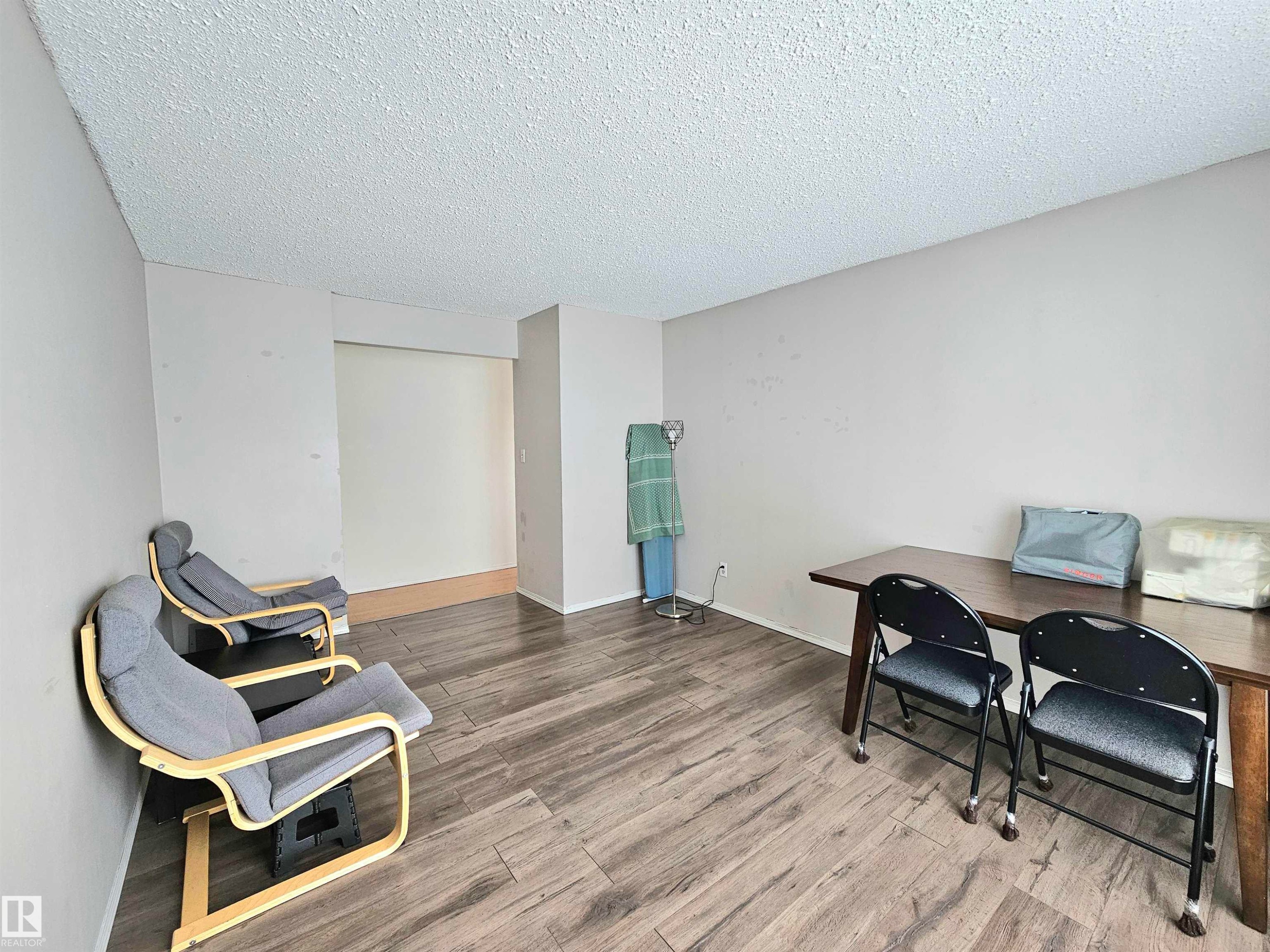 10029 173 Avenue, Edmonton, AB - Indoor