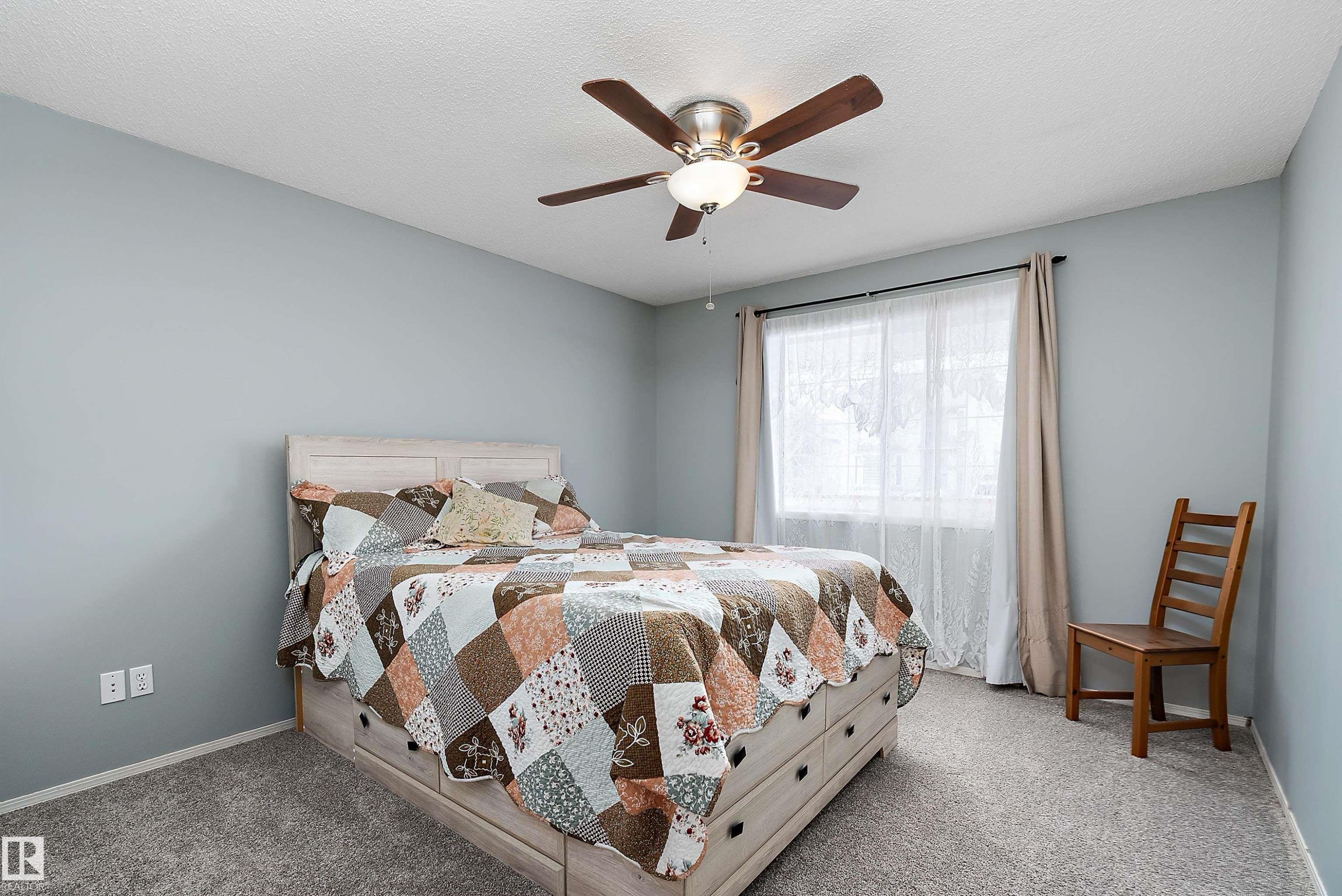 49 Heatherglen Crescent, Spruce Grove, AB - Indoor Photo Showing Bedroom