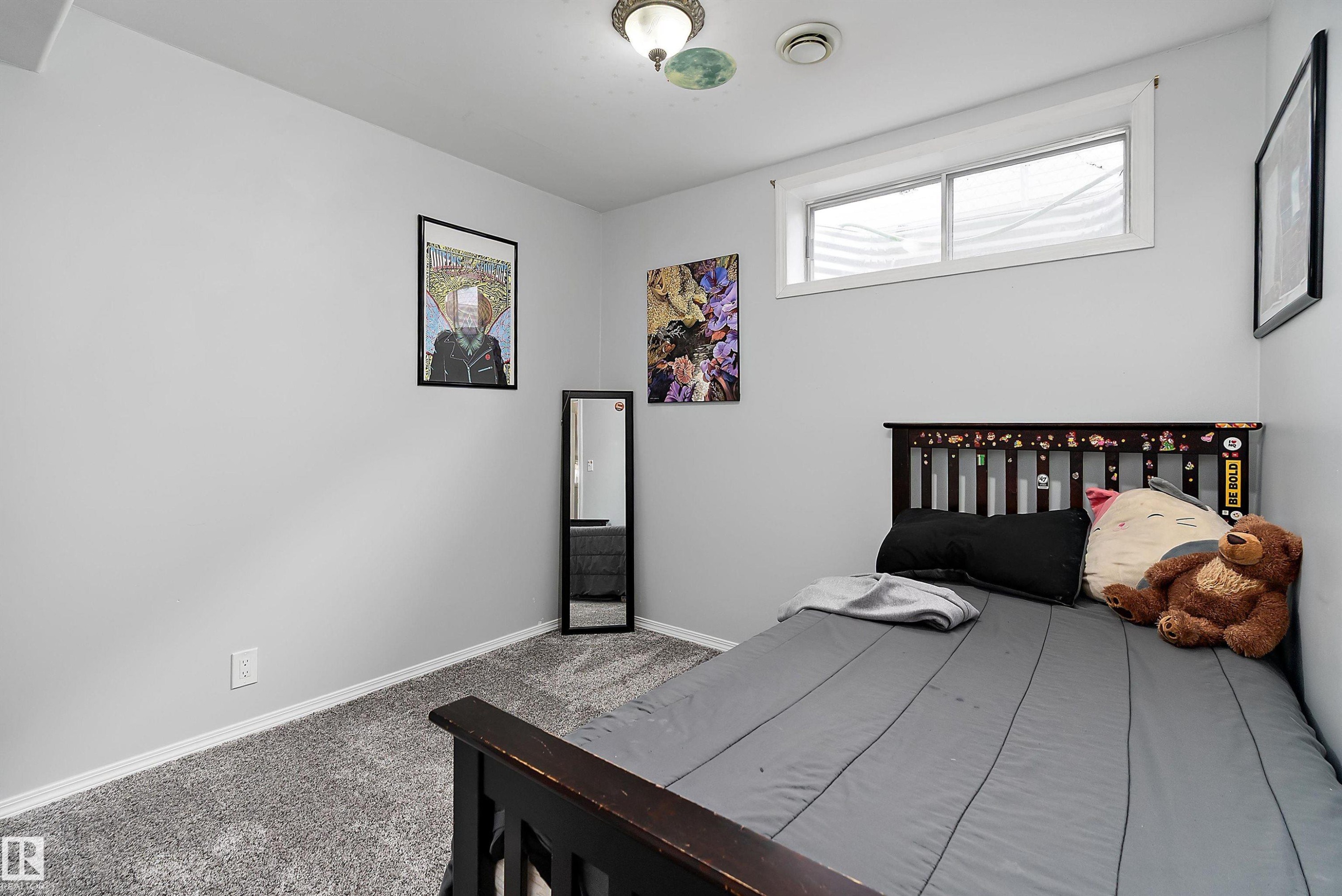 49 Heatherglen Crescent, Spruce Grove, AB - Indoor Photo Showing Bedroom