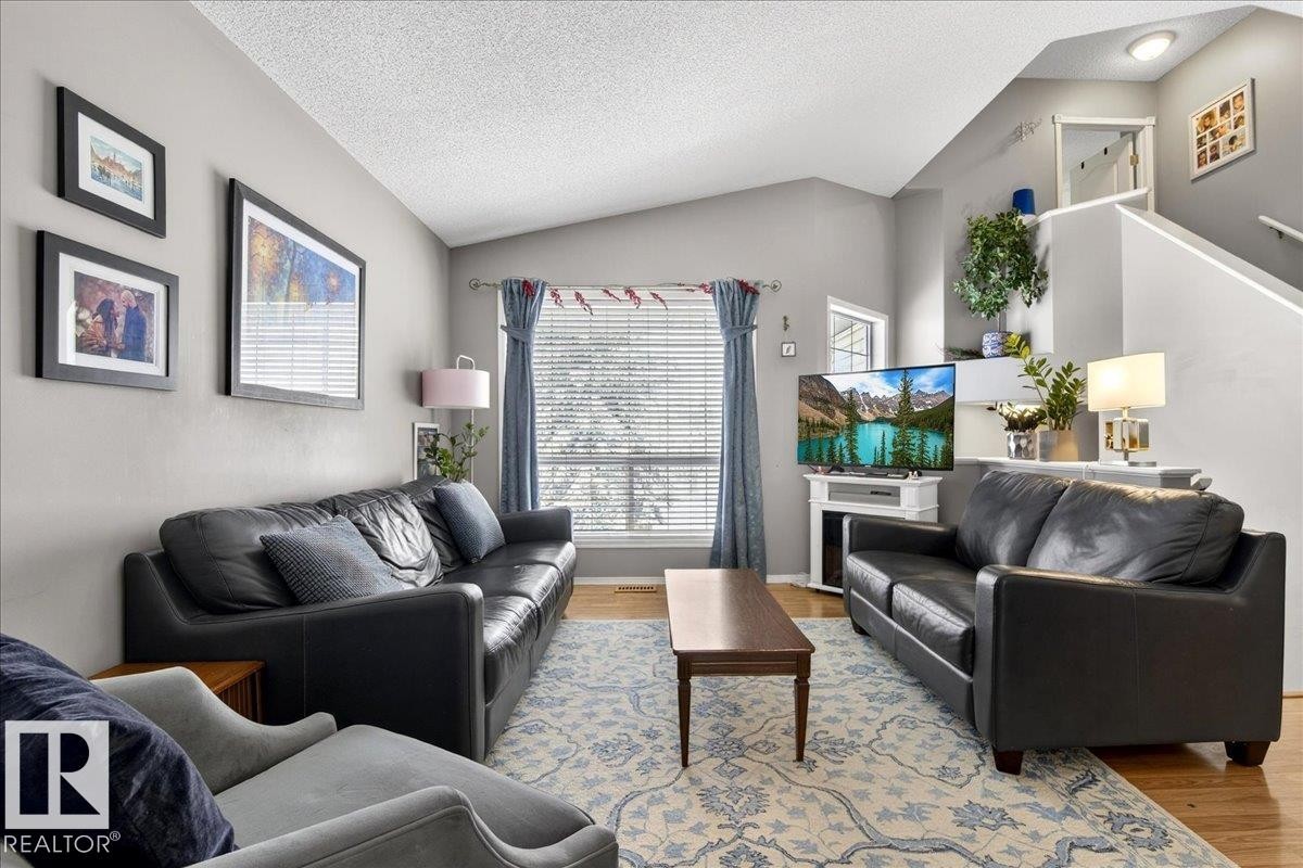 83 Hamilton Crescent, St. Albert, AB - Indoor Photo Showing Living Room