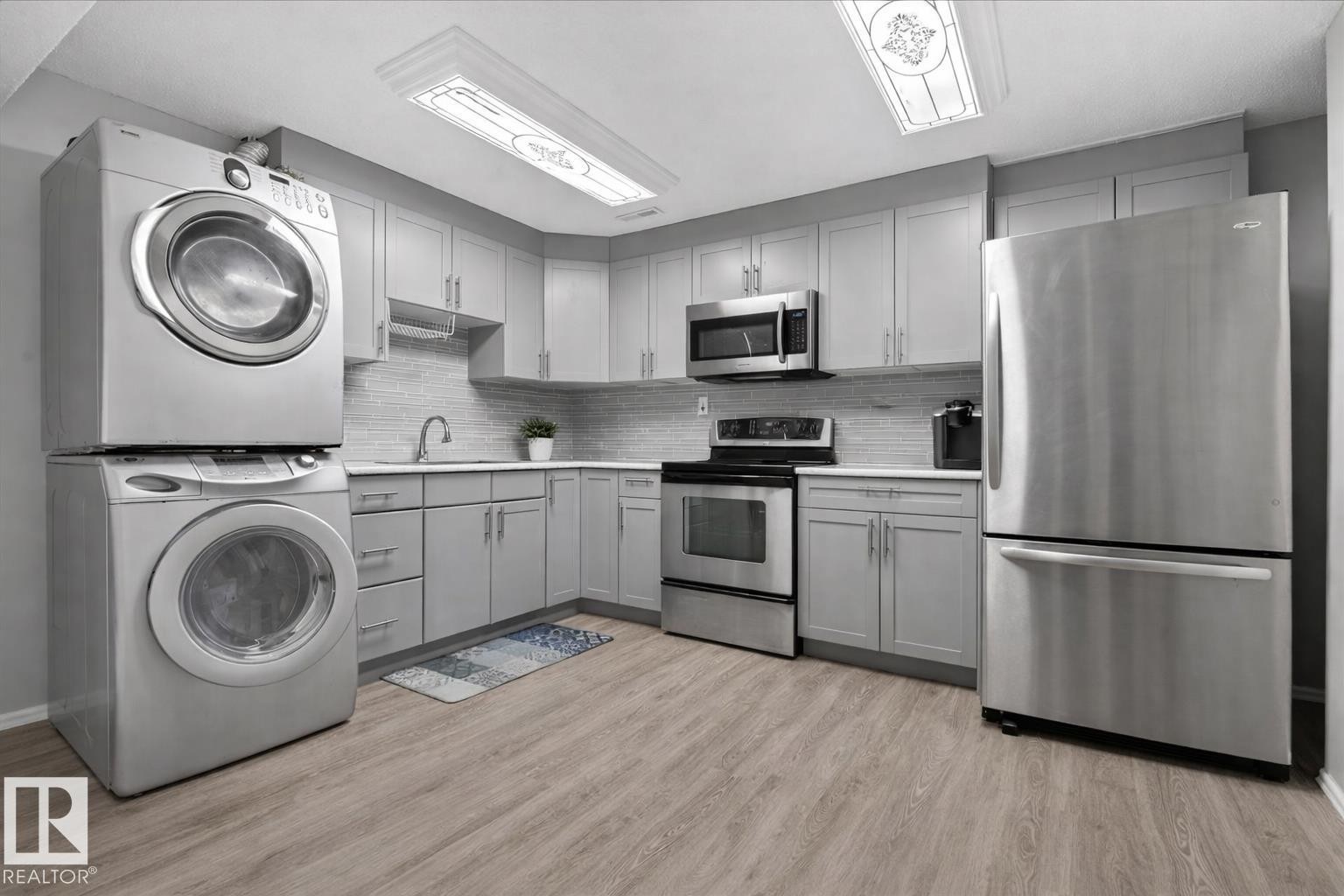83 Hamilton Crescent, St. Albert, AB - Indoor Photo Showing Laundry Room