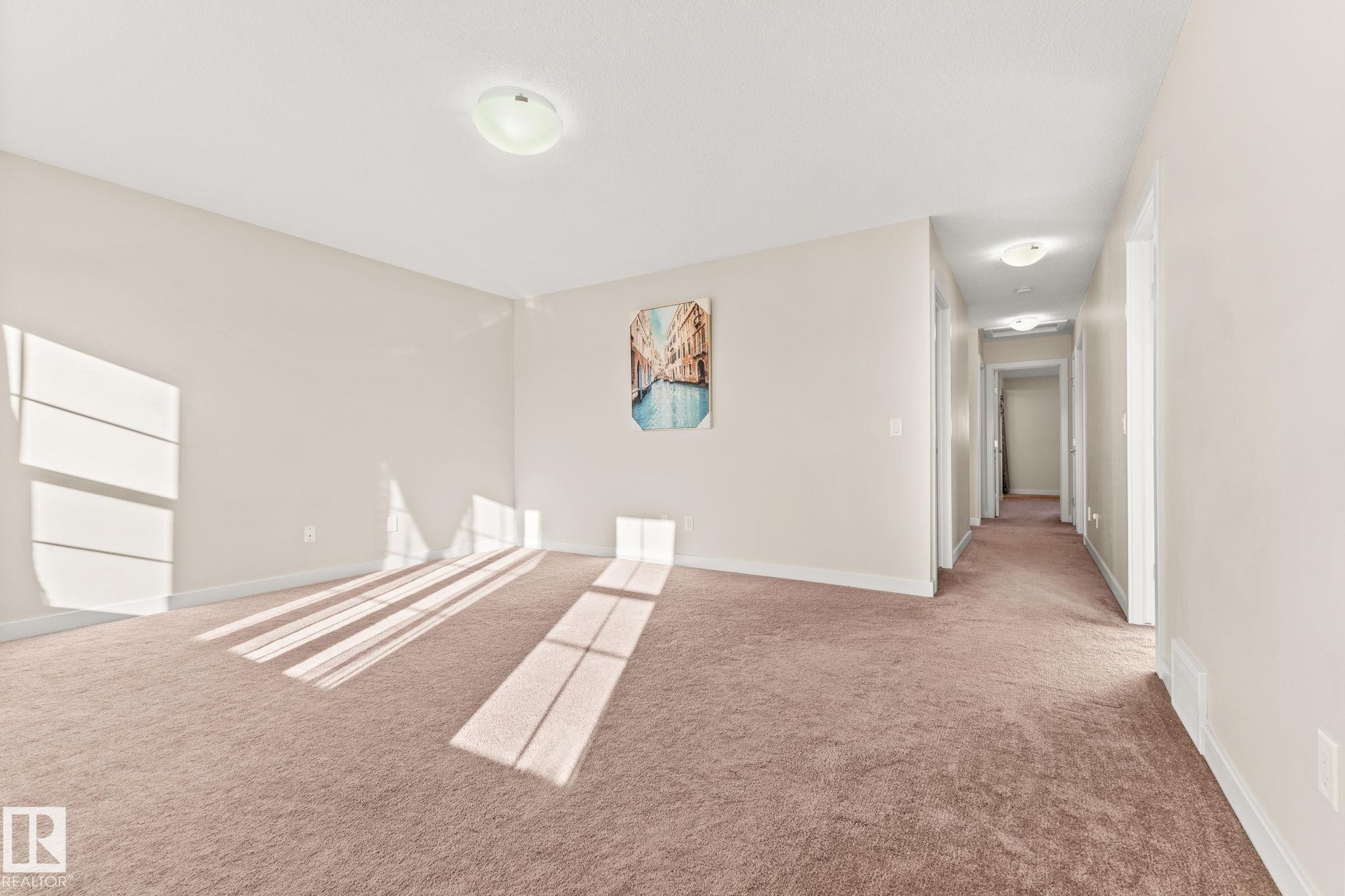 724 40 Avenue, Edmonton, AB - Indoor Photo Showing Other Room