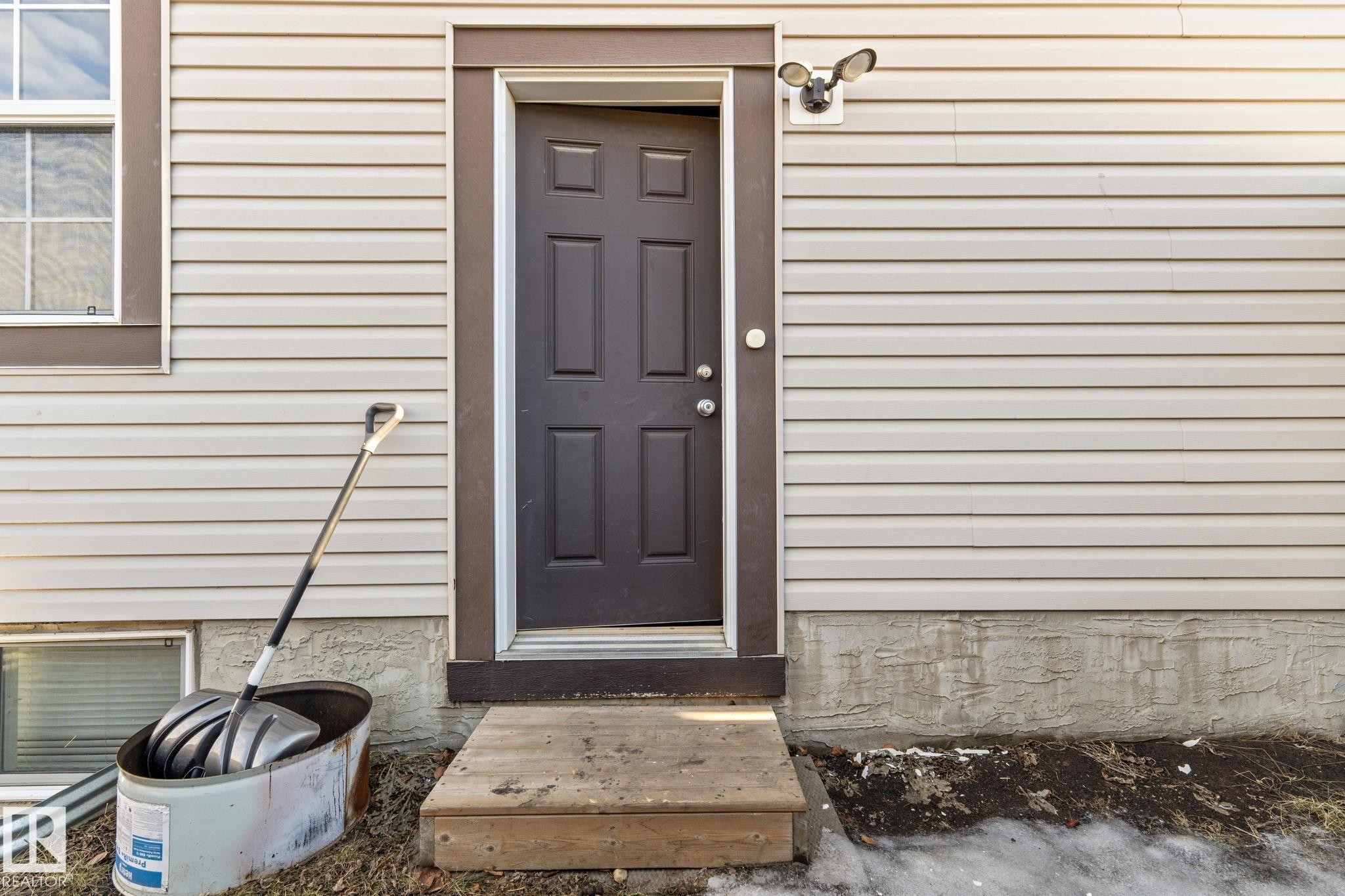 724 40 Avenue, Edmonton, AB - Outdoor With Exterior