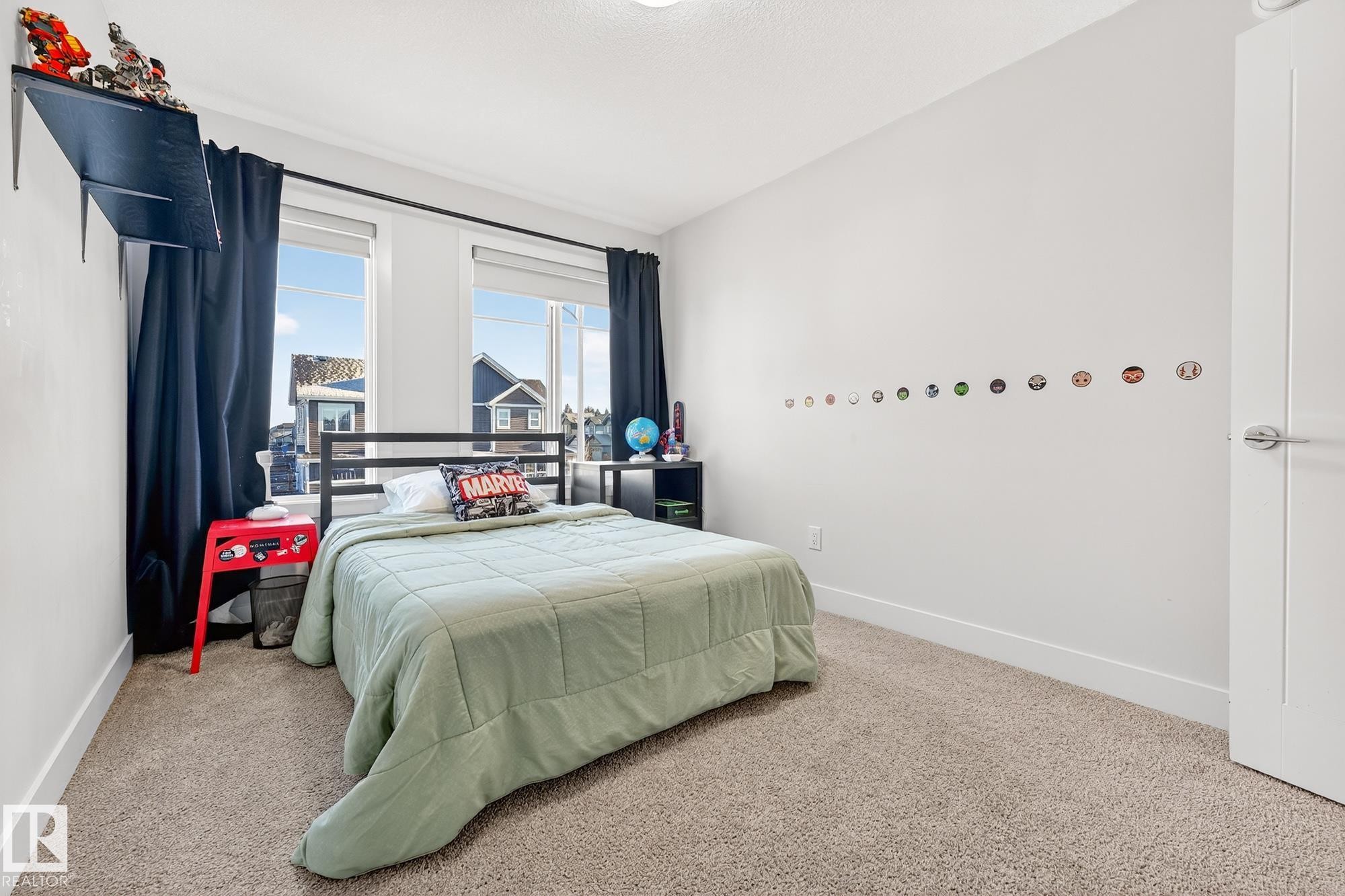 1803 Dumont Crescent, Edmonton, AB - Indoor Photo Showing Bedroom