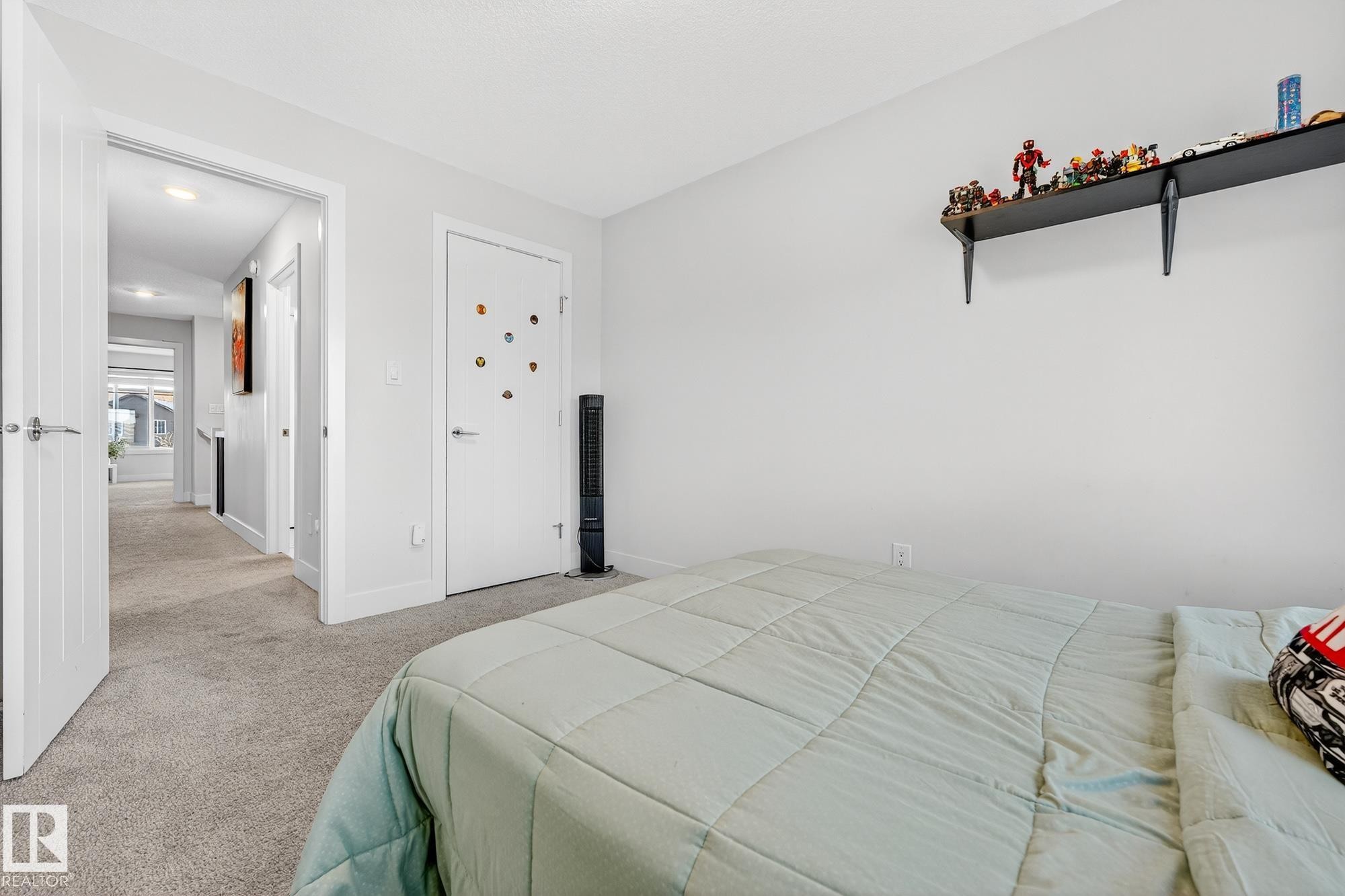 1803 Dumont Crescent, Edmonton, AB - Indoor Photo Showing Bedroom