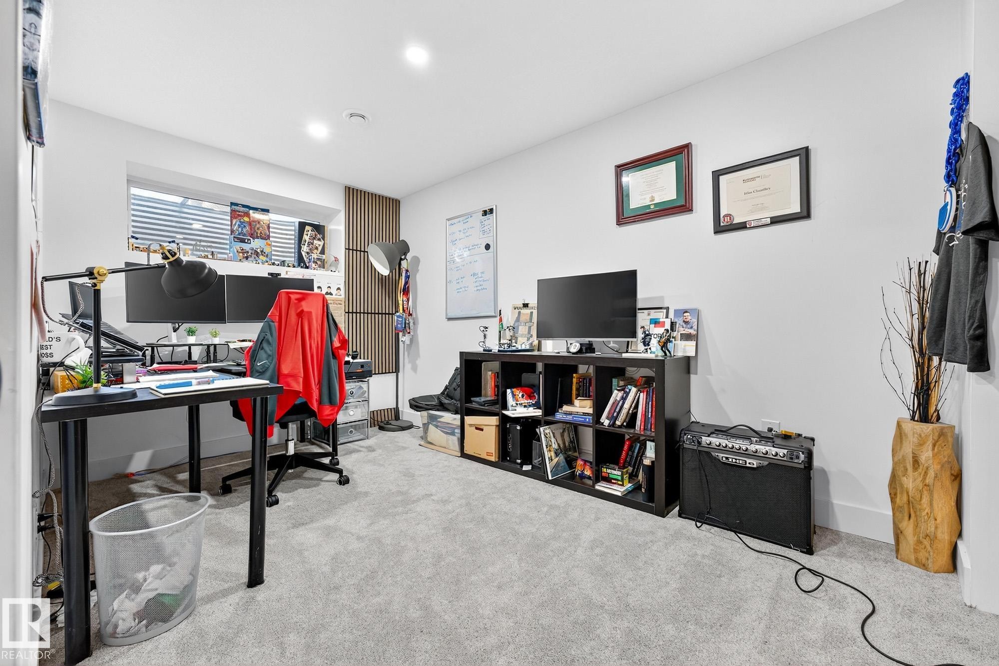 1803 Dumont Crescent, Edmonton, AB - Indoor