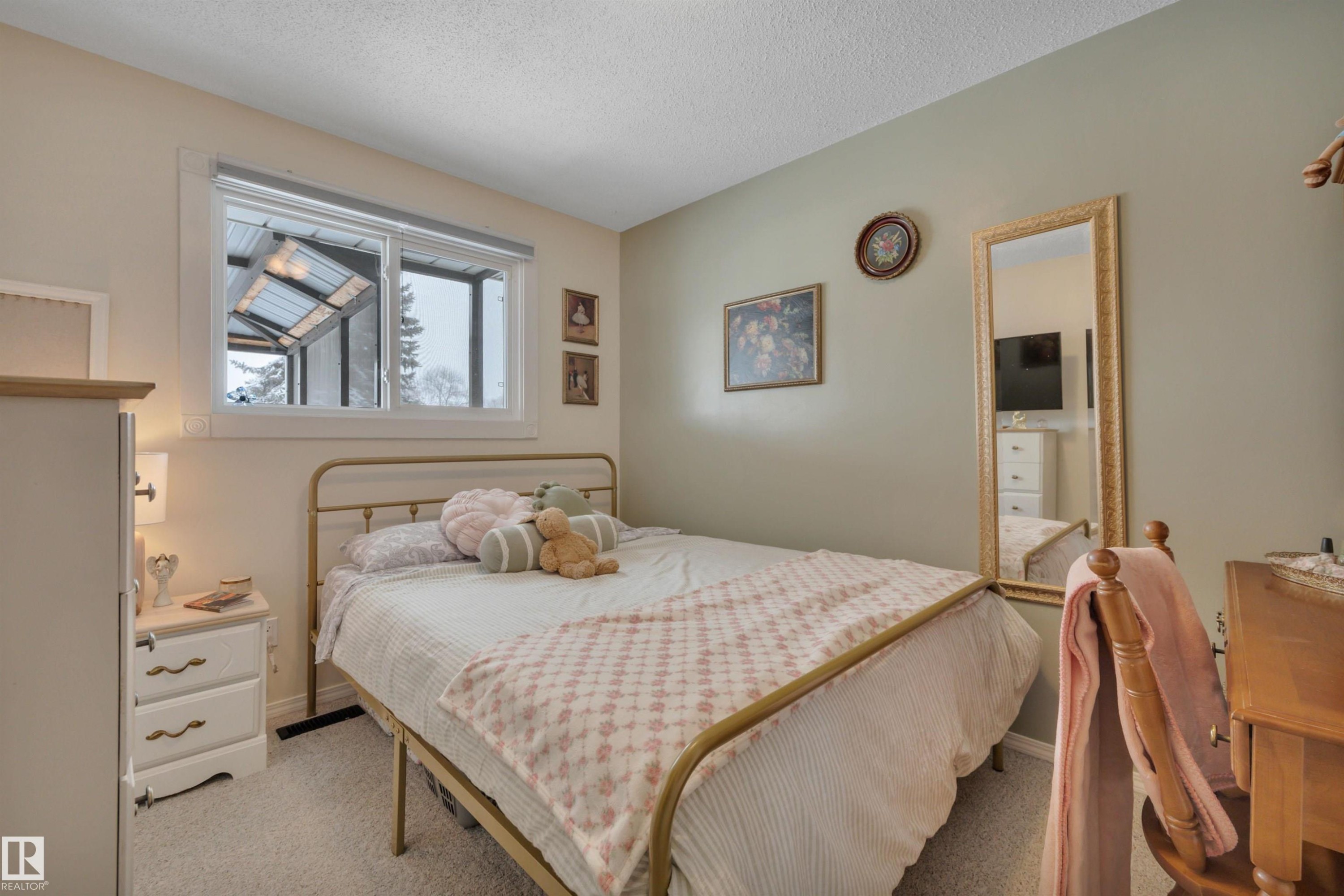 31 Camelot Crescent, Leduc, AB - Indoor Photo Showing Bedroom