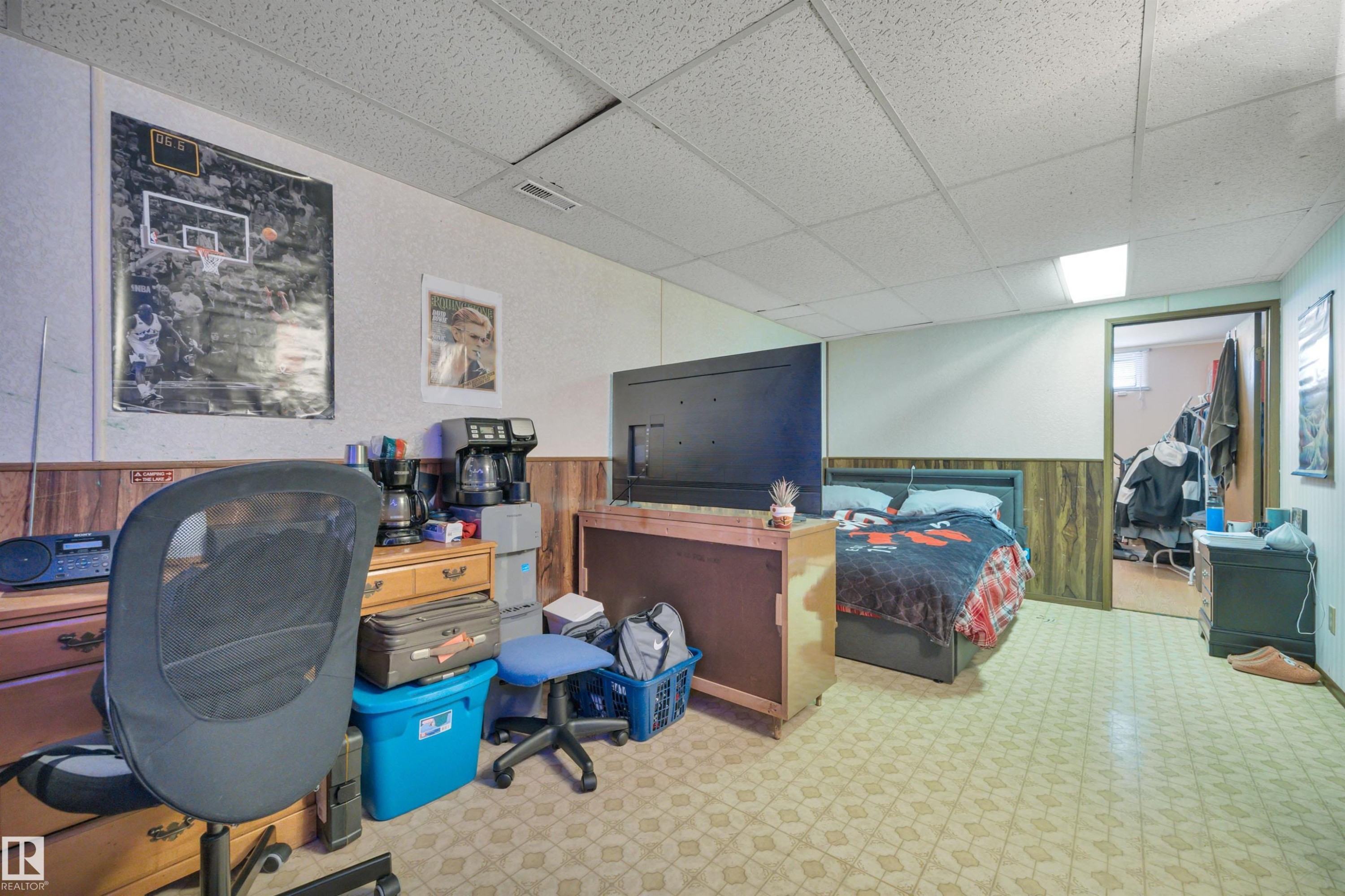 31 Camelot Crescent, Leduc, AB - Indoor Photo Showing Office