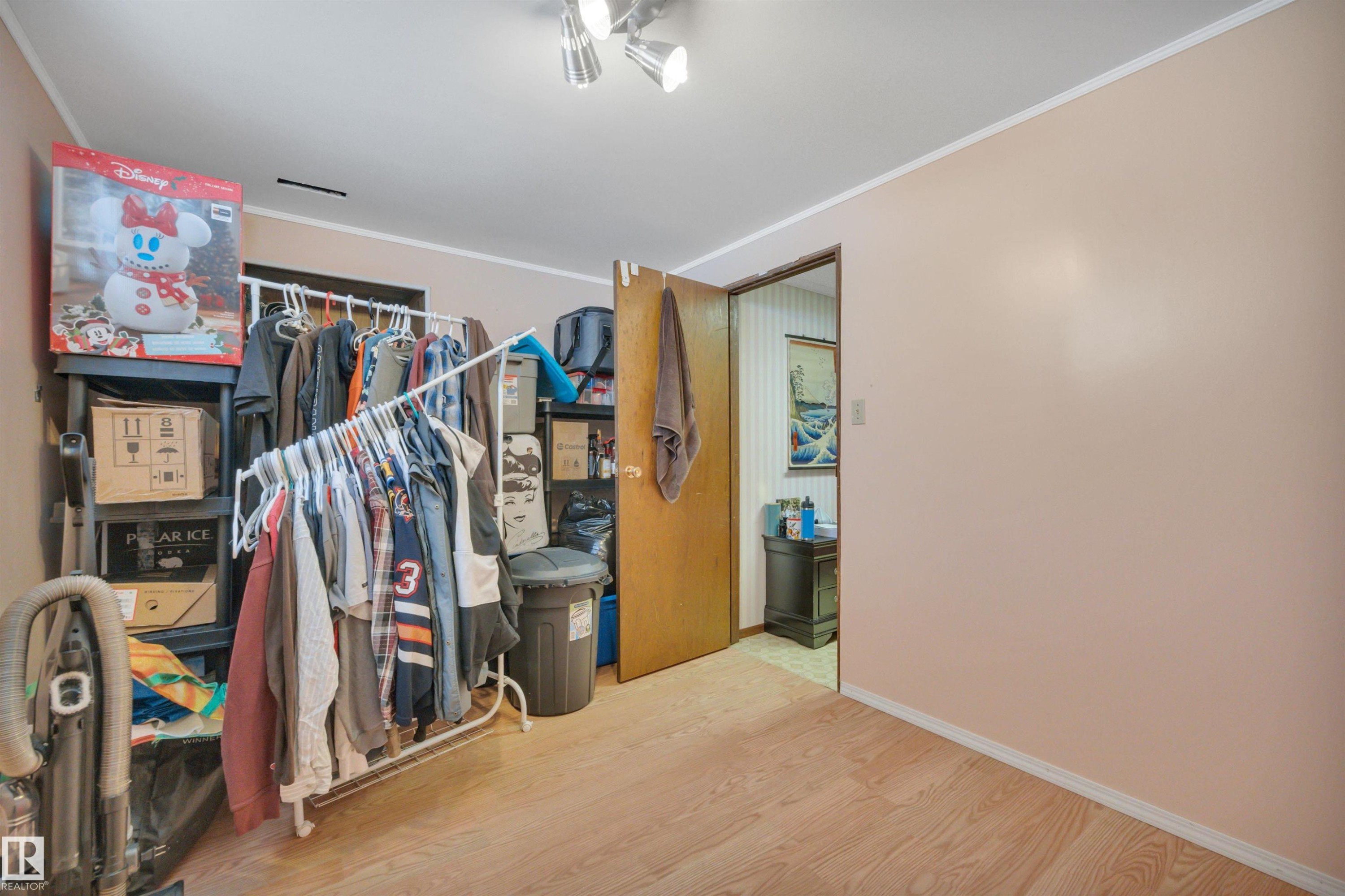 31 Camelot Crescent, Leduc, AB - Indoor With Storage