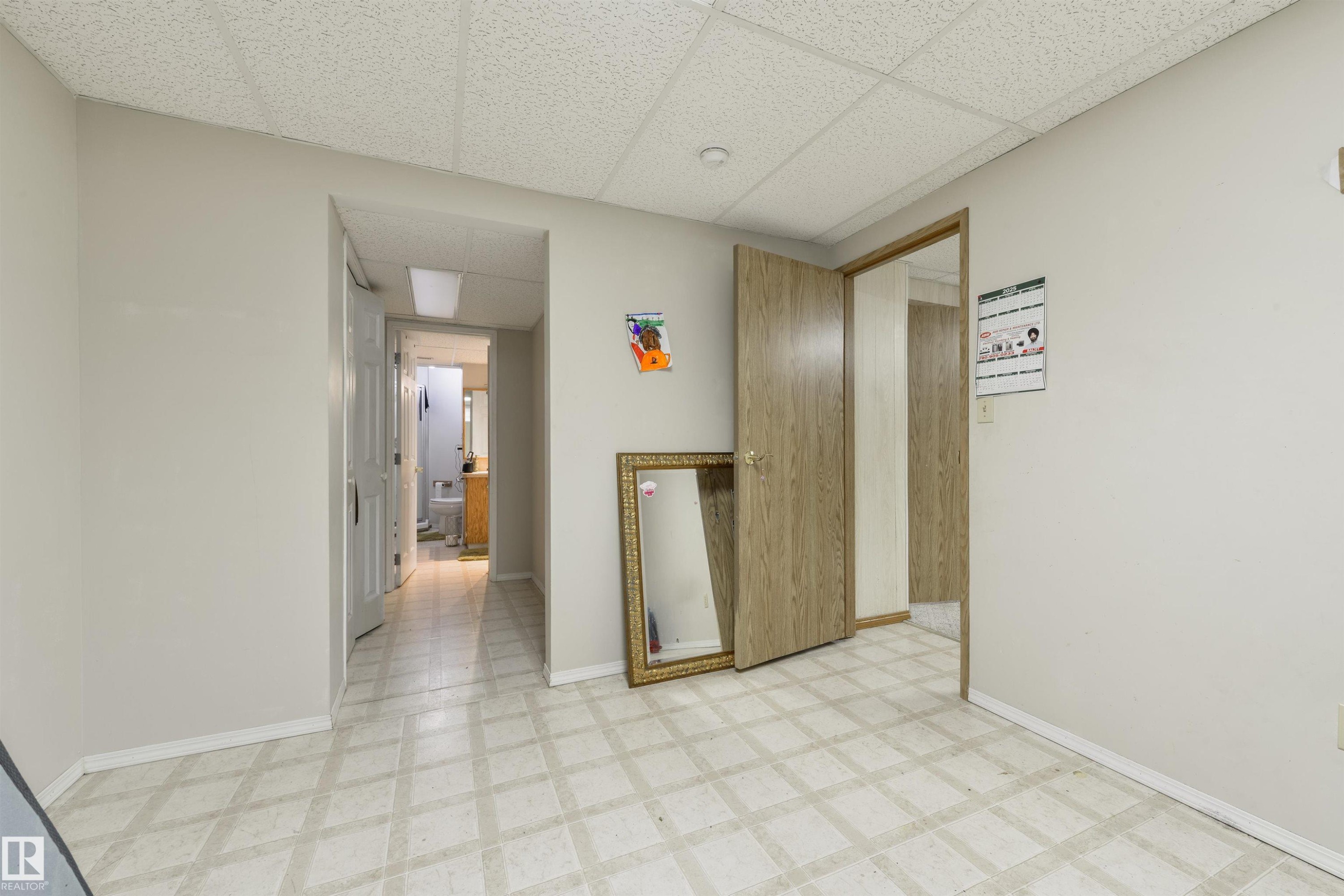 10840 25 Avenue, Edmonton, AB - Indoor Photo Showing Other Room