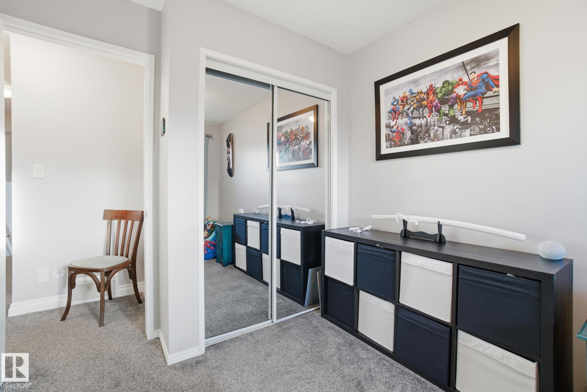 373 Kline Crescent, Edmonton, AB - Indoor