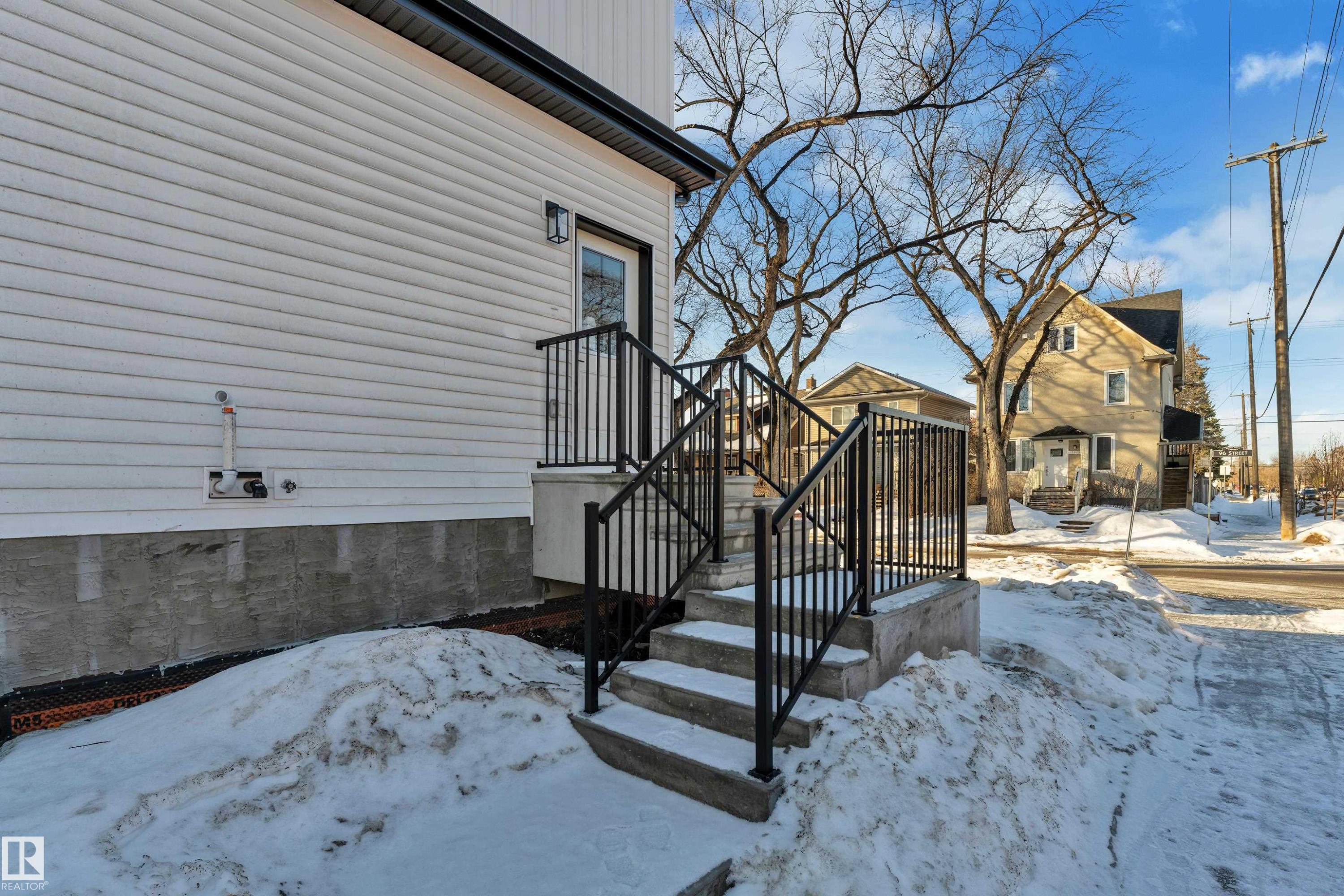 9531/ 9533 115 Ave, Edmonton, AB - Outdoor