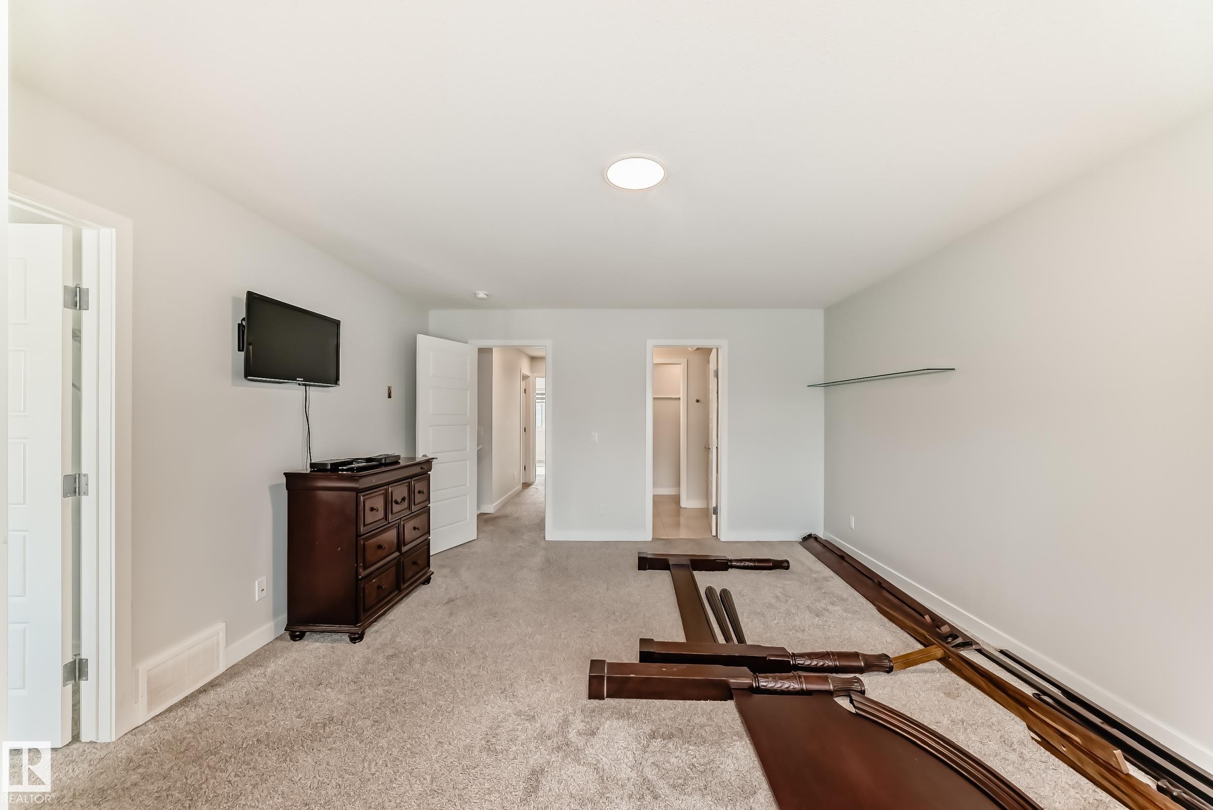 4005 Hawthorn Link Link, Edmonton, AB - Indoor