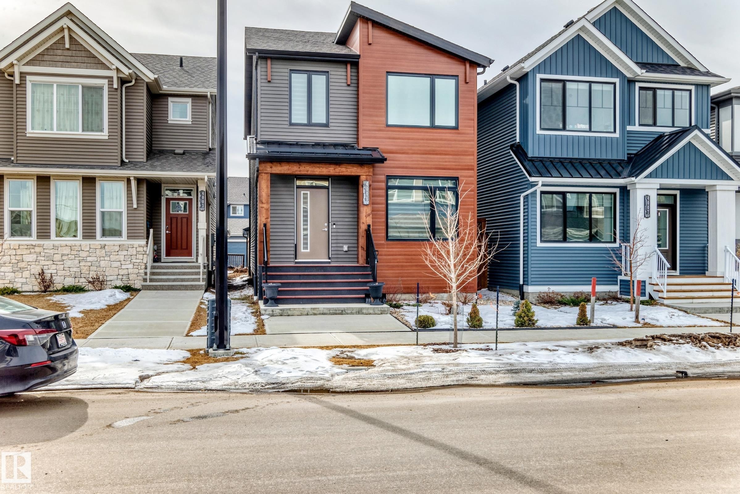 4005 Hawthorn Link Link, Edmonton, AB - Outdoor With Facade