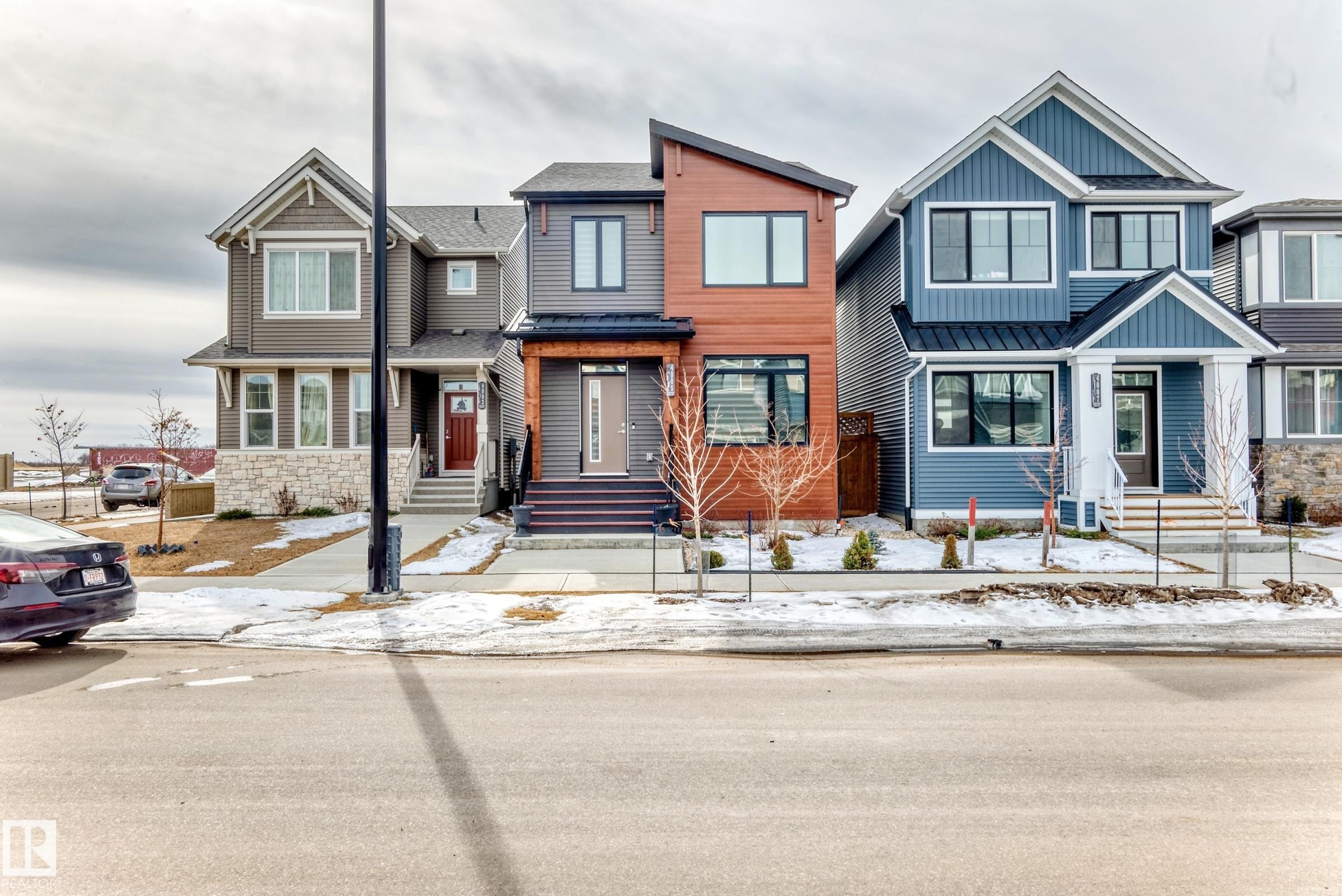 4005 Hawthorn Link Link, Edmonton, AB - Outdoor With Facade