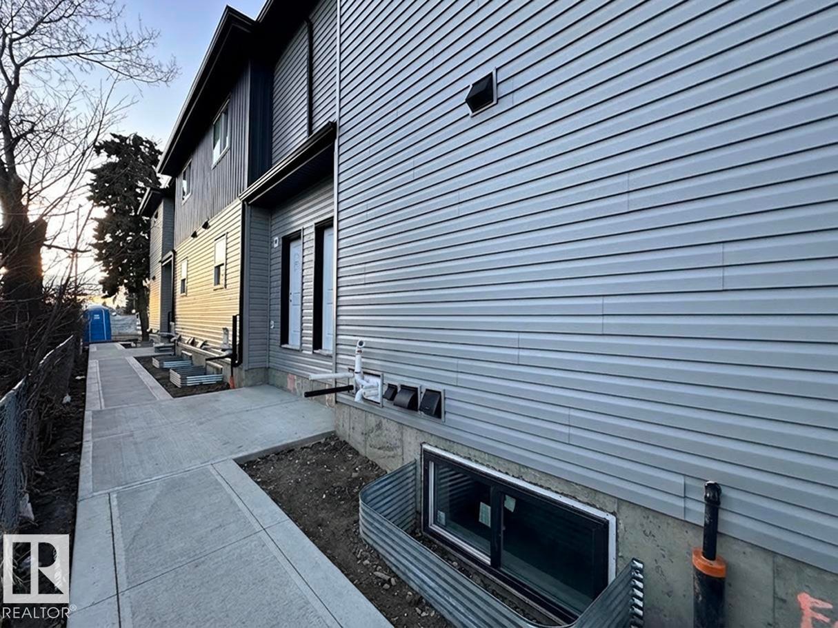 10627 149 Street Nw, Edmonton, AB - Outdoor