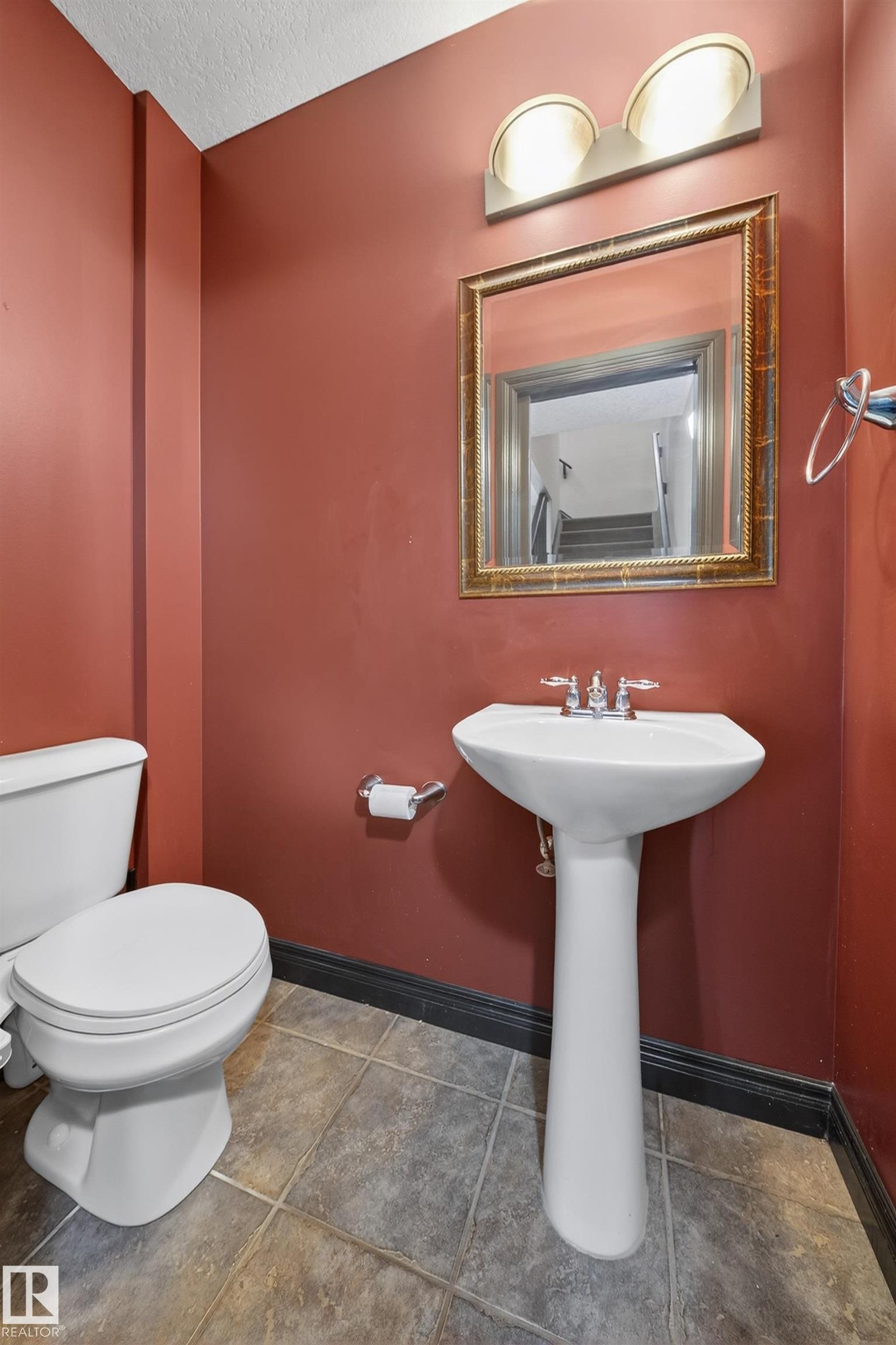 43 903 Rutherford Road, Edmonton, AB - Indoor Photo Showing Bathroom