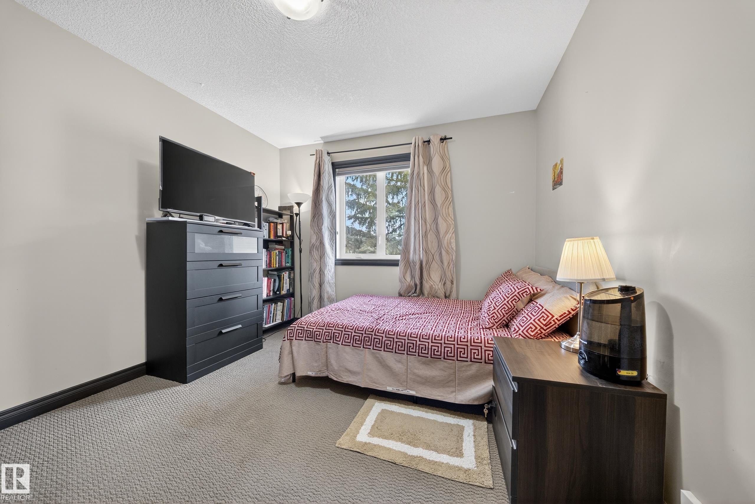 43 903 Rutherford Road, Edmonton, AB - Indoor Photo Showing Bedroom