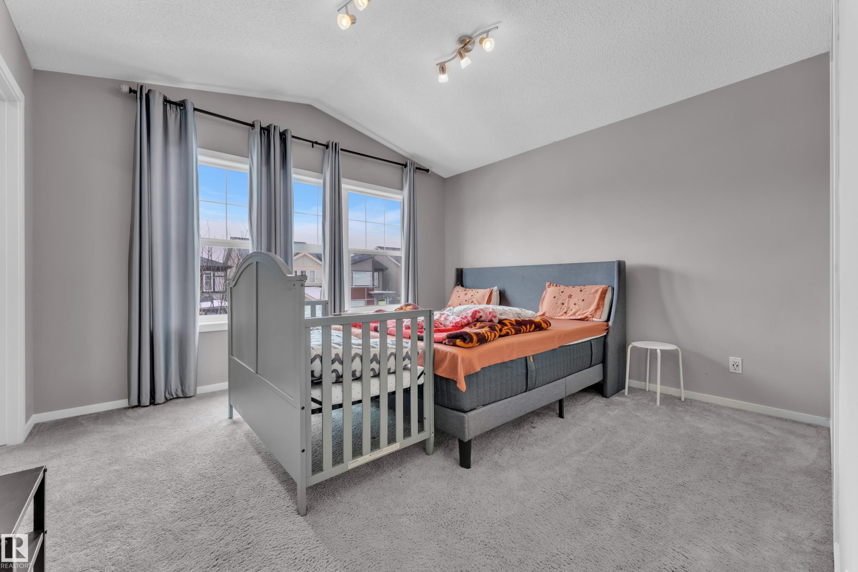 2611 Price Common, Edmonton, AB - Indoor Photo Showing Bathroom