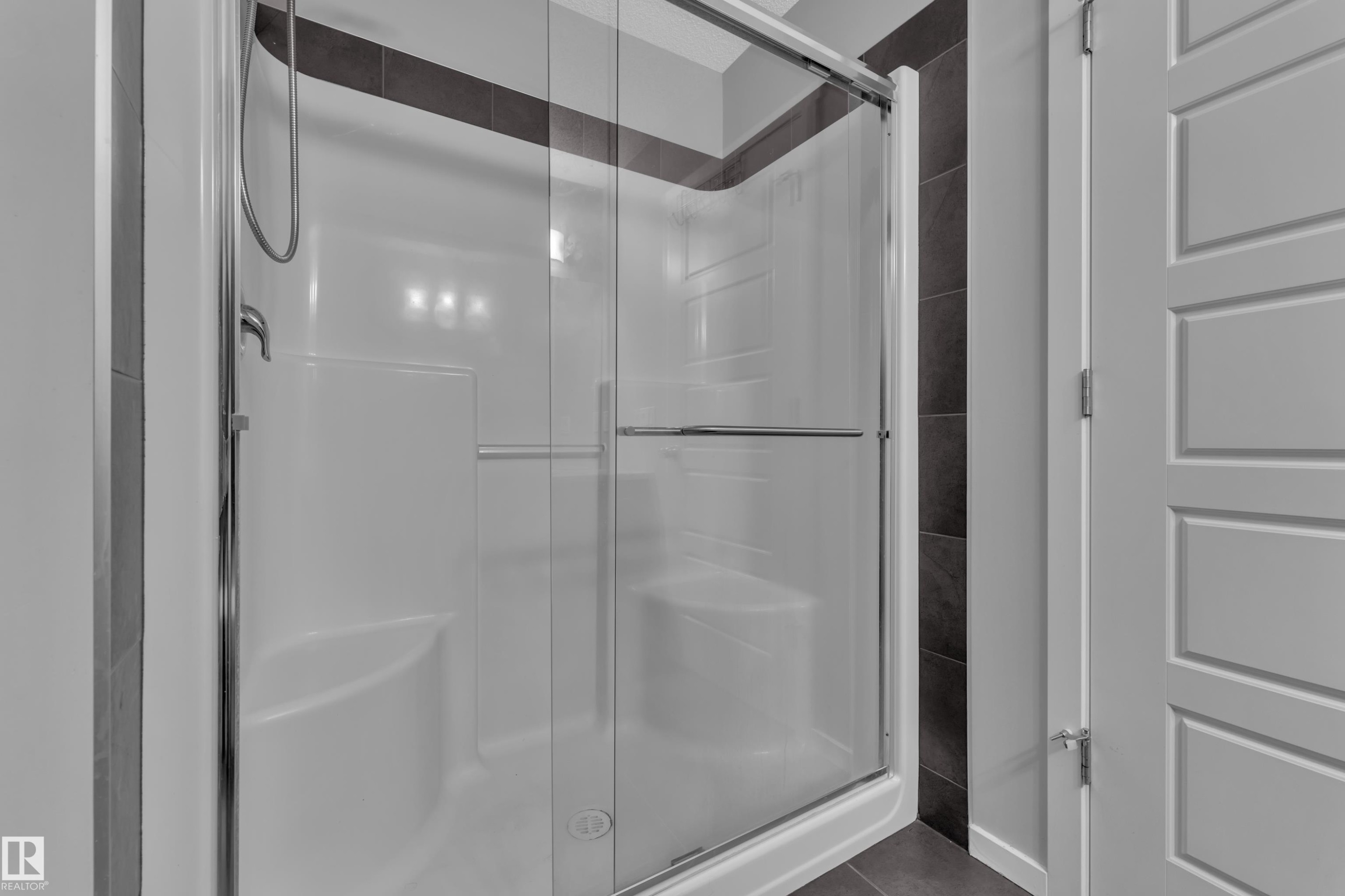 2611 Price Common, Edmonton, AB - Indoor