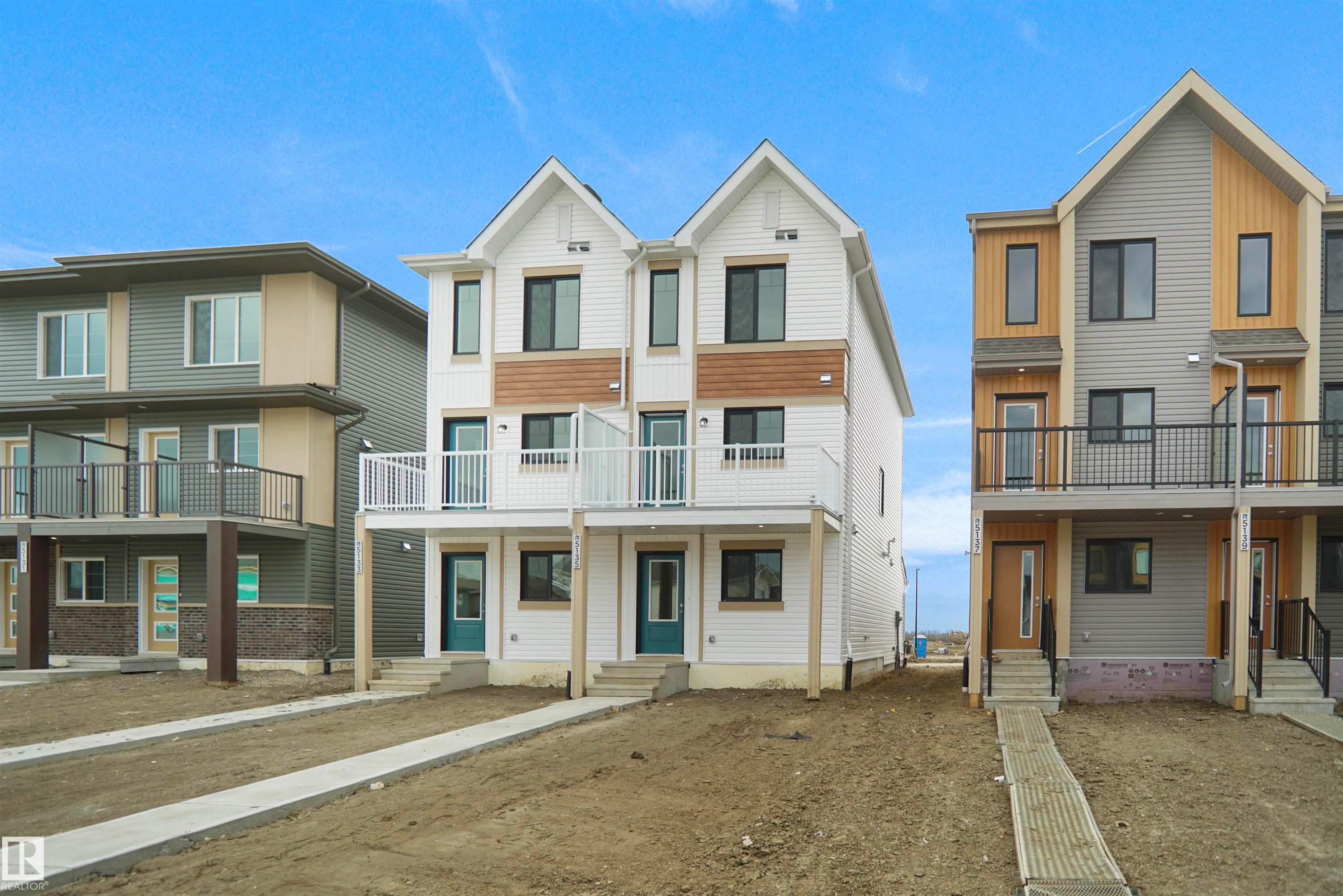 5135 River'S Edge Way Nw, Edmonton, AB - Outdoor With Facade