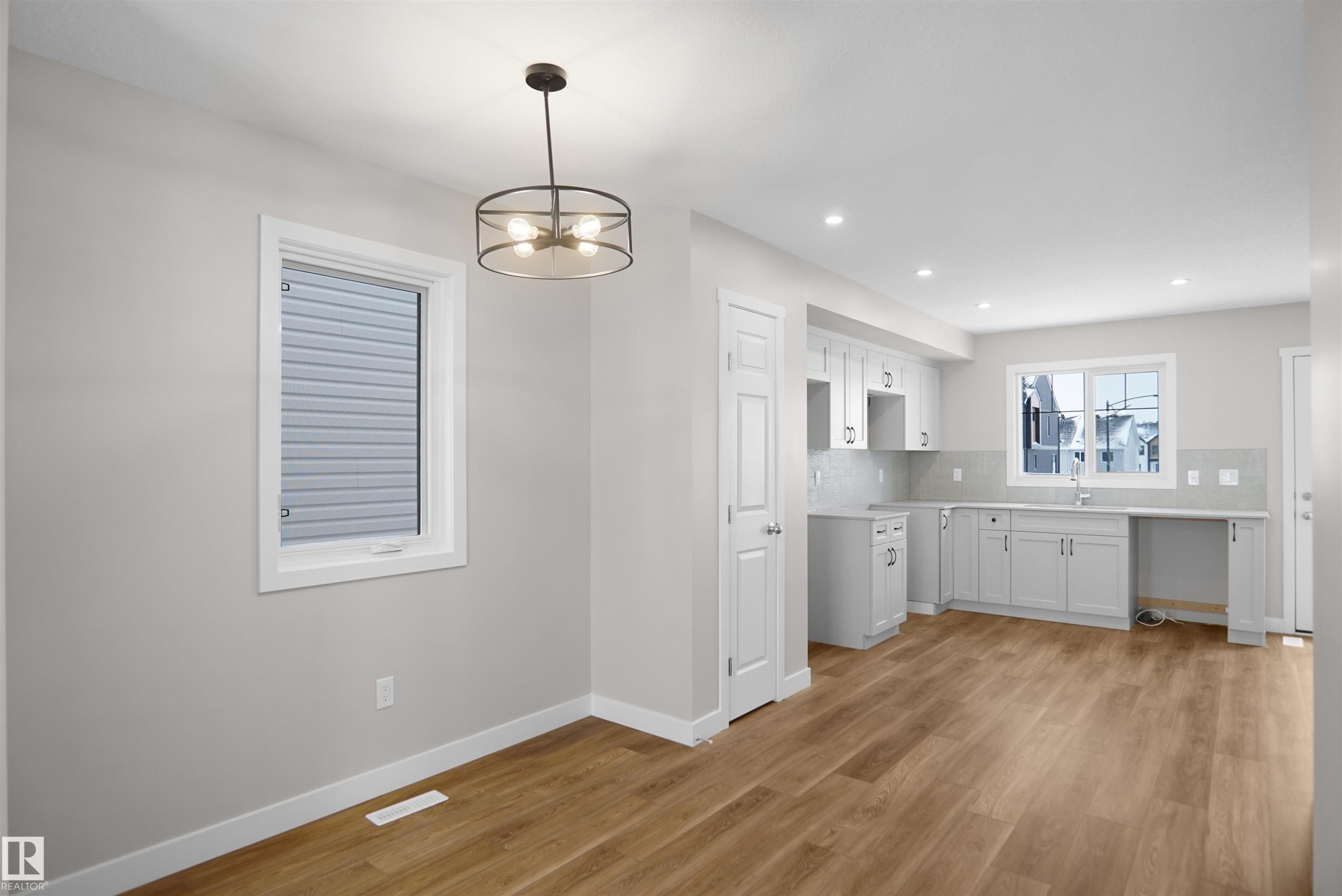 5135 River'S Edge Way Nw, Edmonton, AB - Indoor