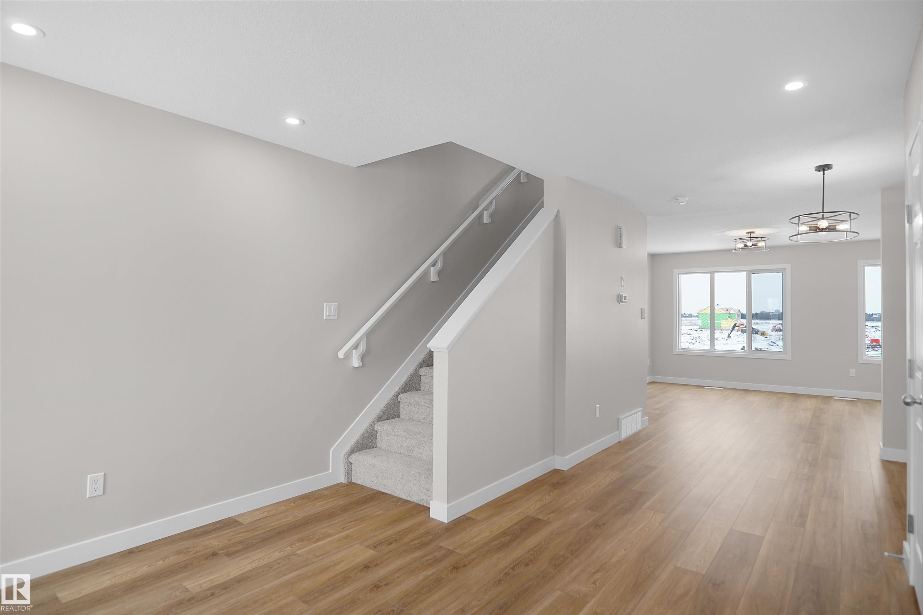 5135 River'S Edge Way Nw, Edmonton, AB - Indoor Photo Showing Other Room