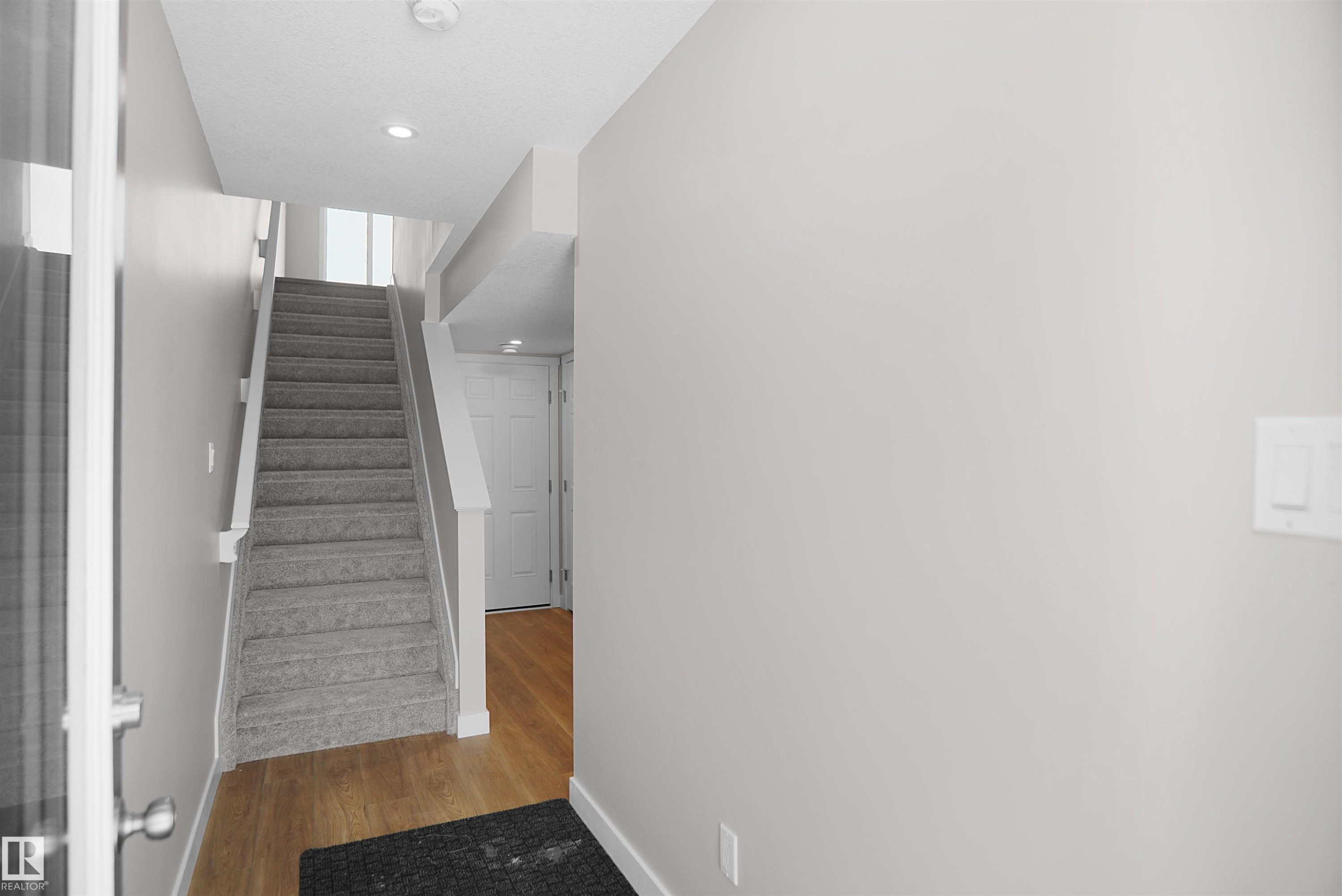 5135 River'S Edge Way Nw, Edmonton, AB - Indoor Photo Showing Other Room