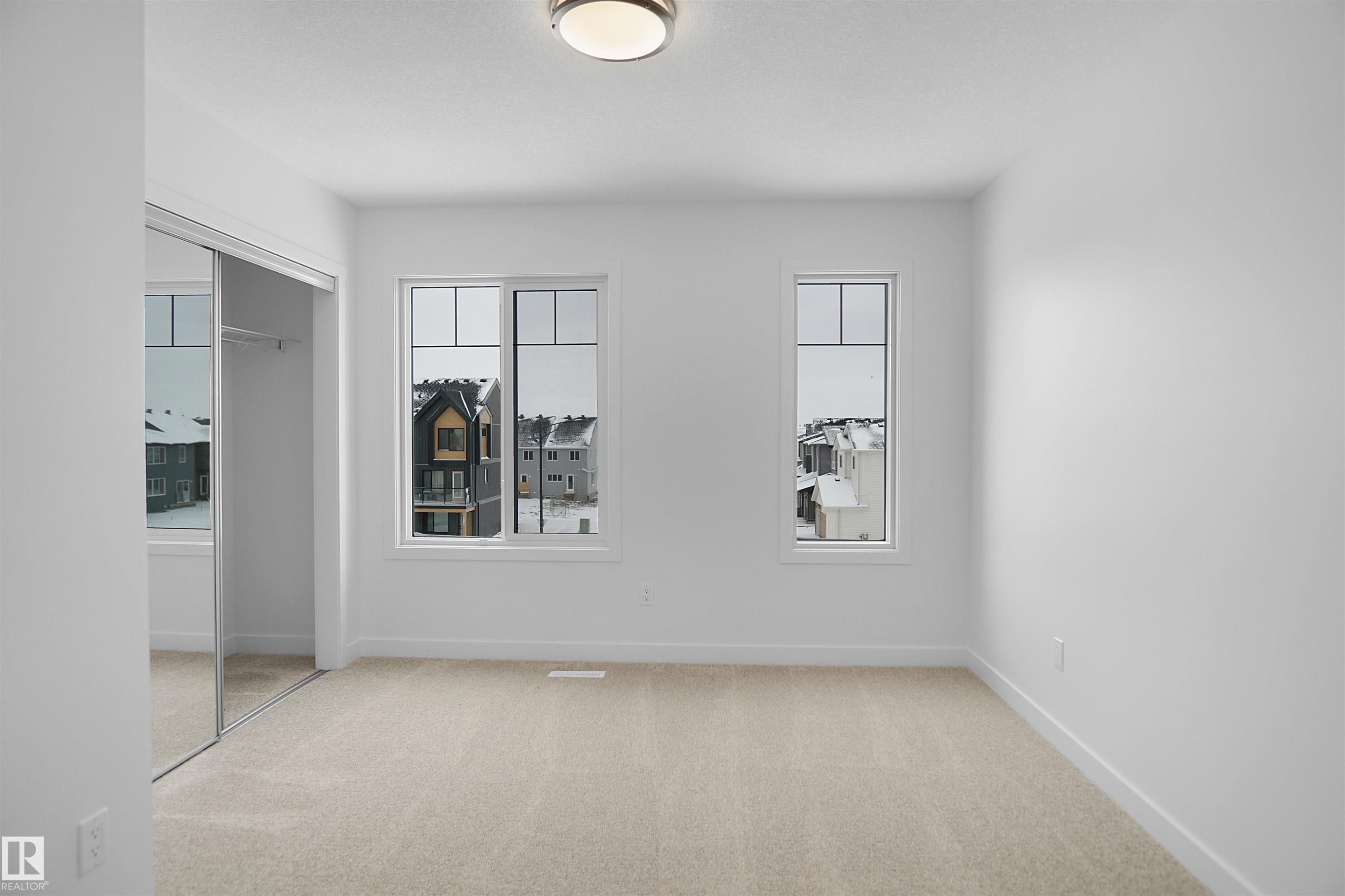 5133 River'S Edge Way, Edmonton, AB - Indoor Photo Showing Other Room