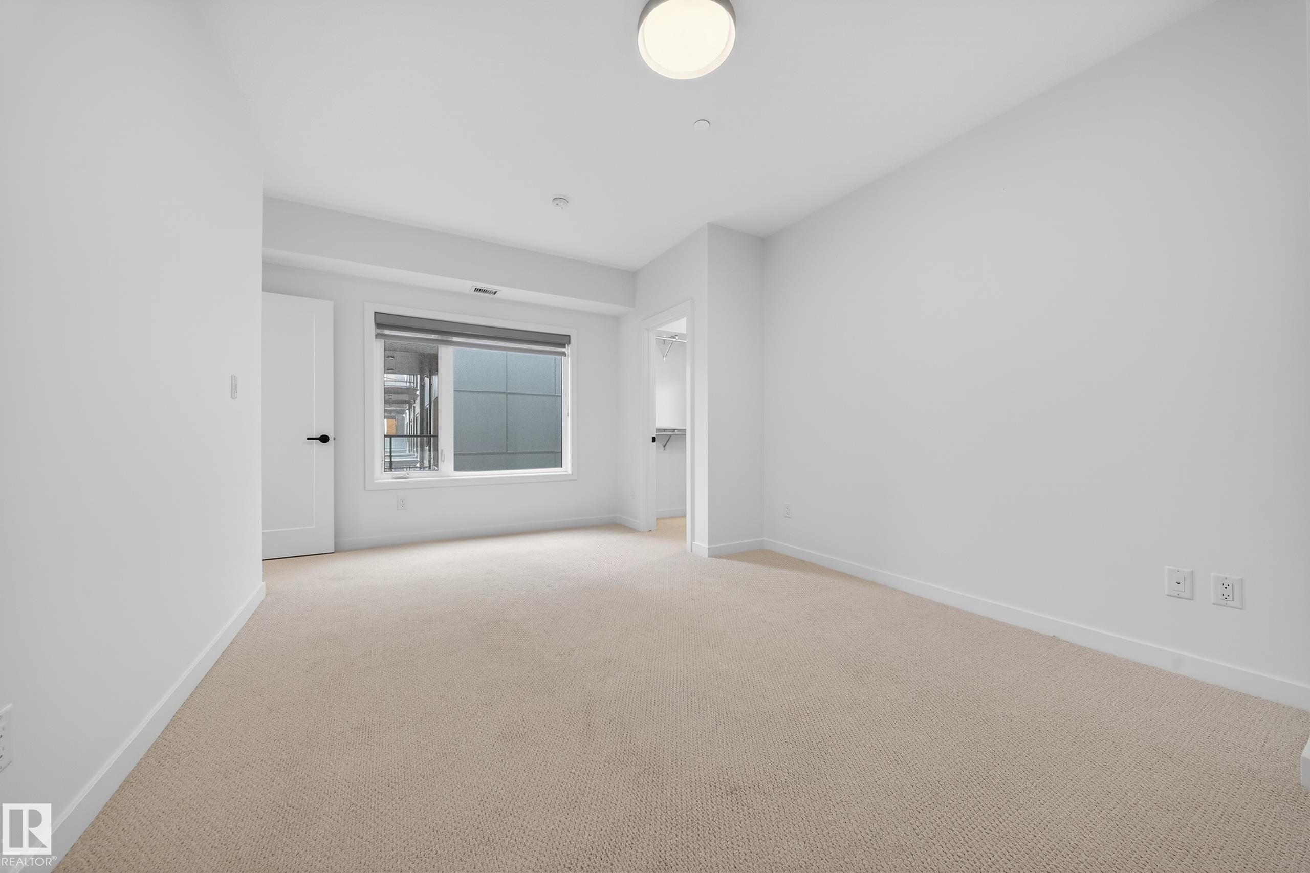 301 7459 May Common, Edmonton, AB - Indoor Photo Showing Other Room