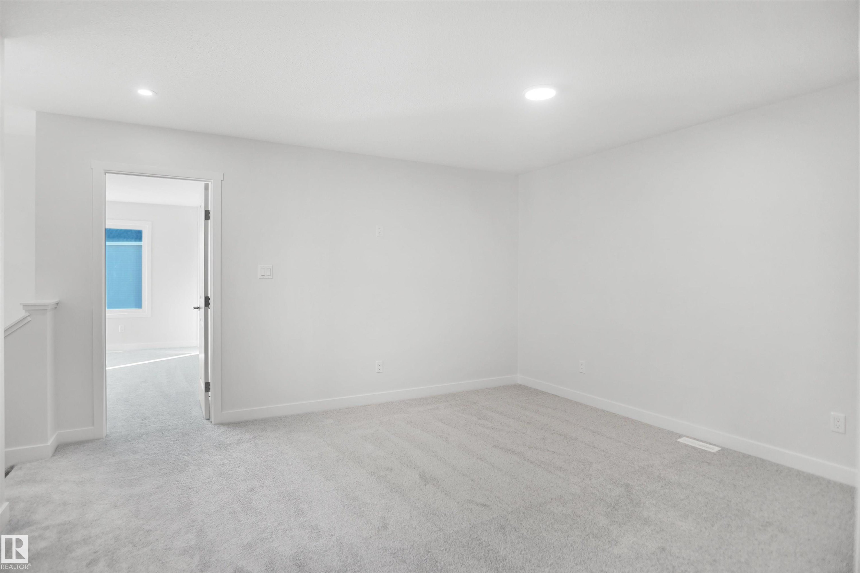 1015 14 Avenue Nw, Edmonton, AB