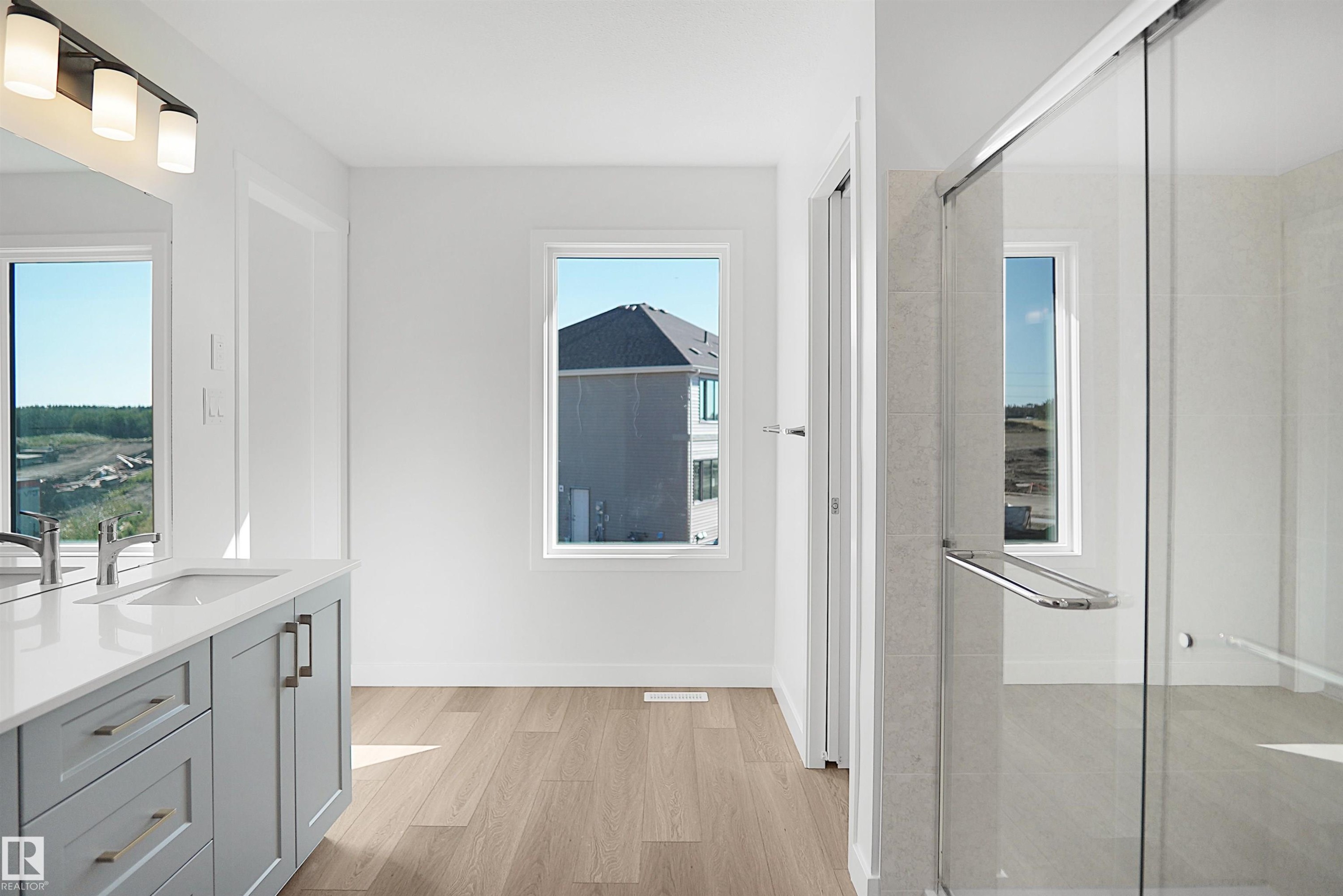 1015 14 Avenue Nw, Edmonton, AB