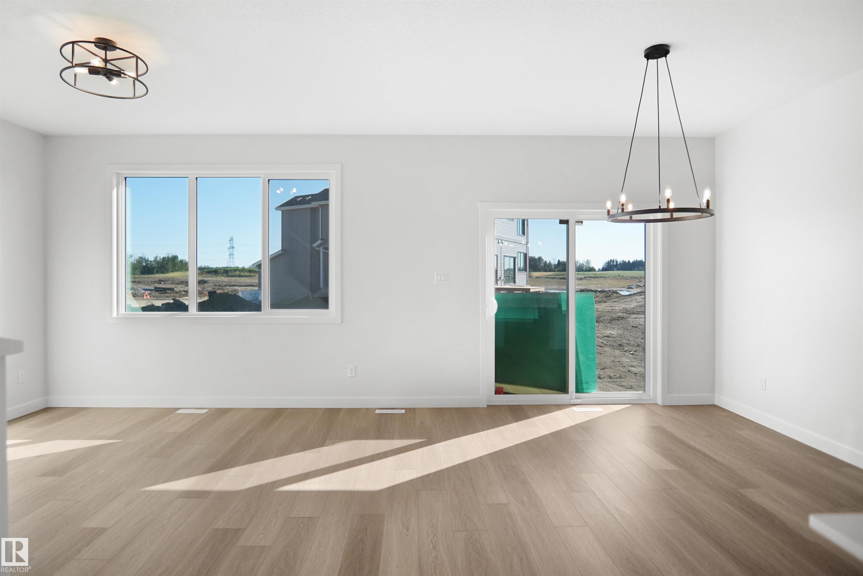 1015 14 Avenue Nw, Edmonton, AB
