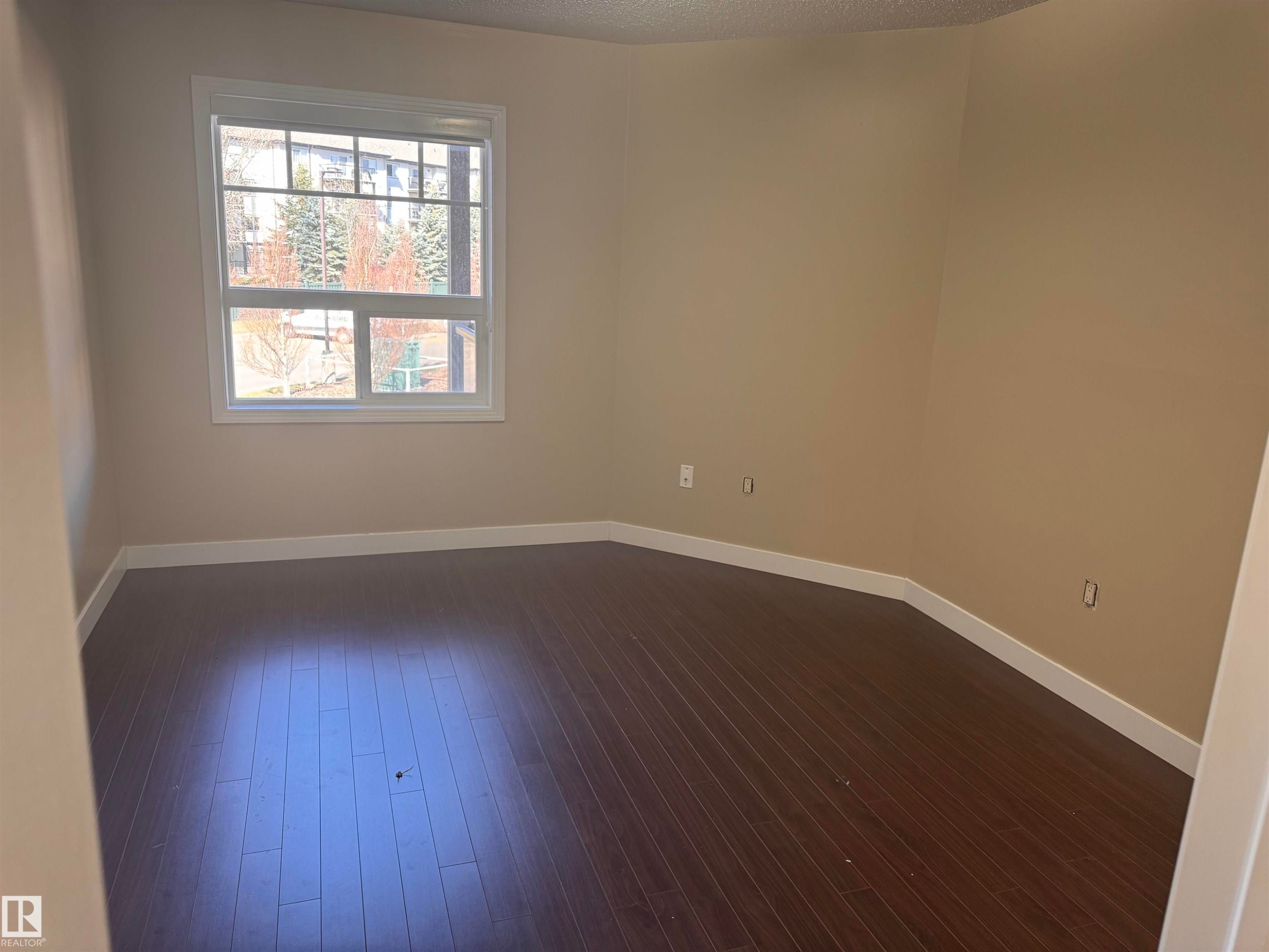 224 2045 Grantham Court, Edmonton, AB - Indoor Photo Showing Other Room