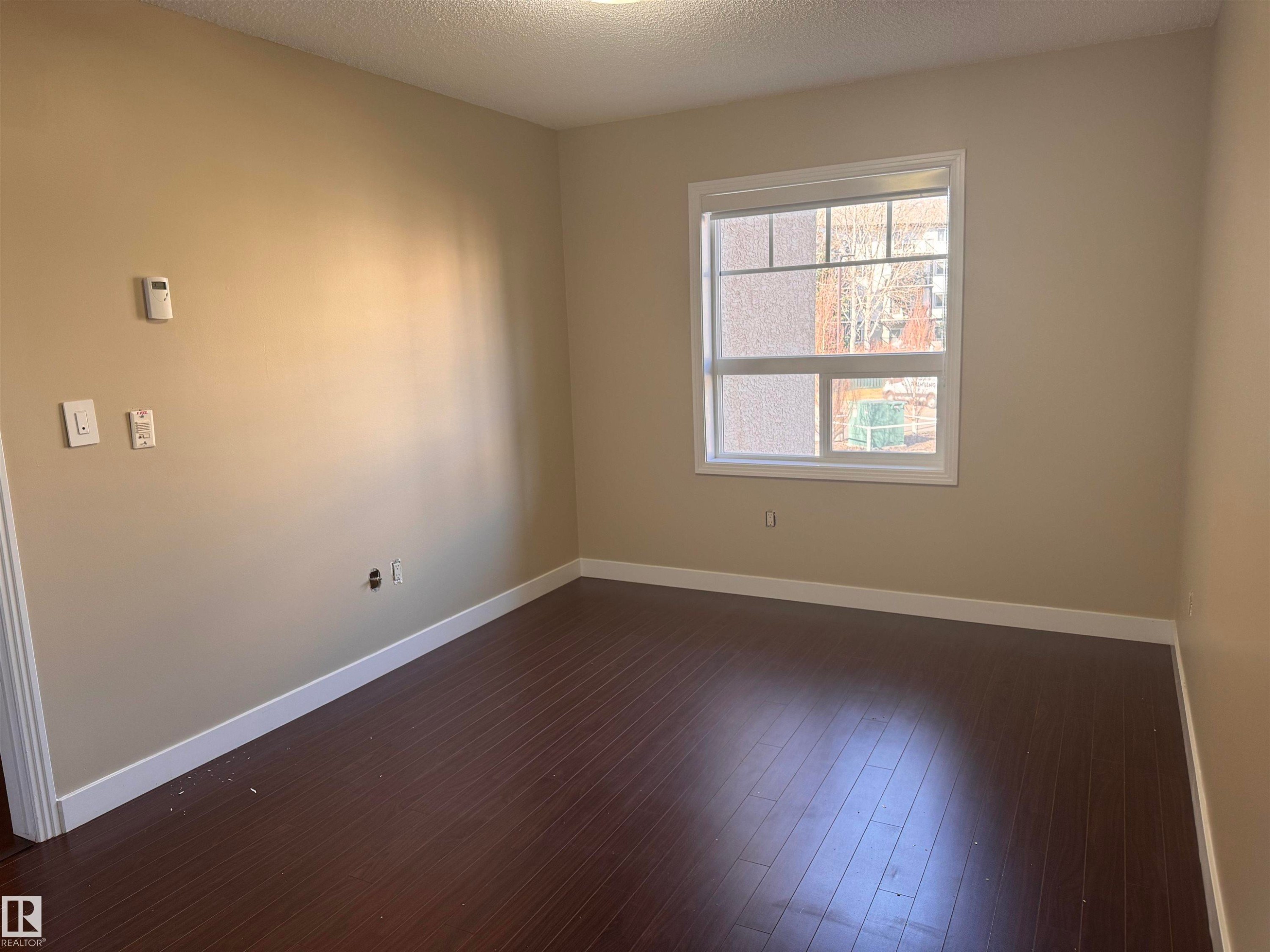 224 2045 Grantham Court, Edmonton, AB - Indoor Photo Showing Other Room