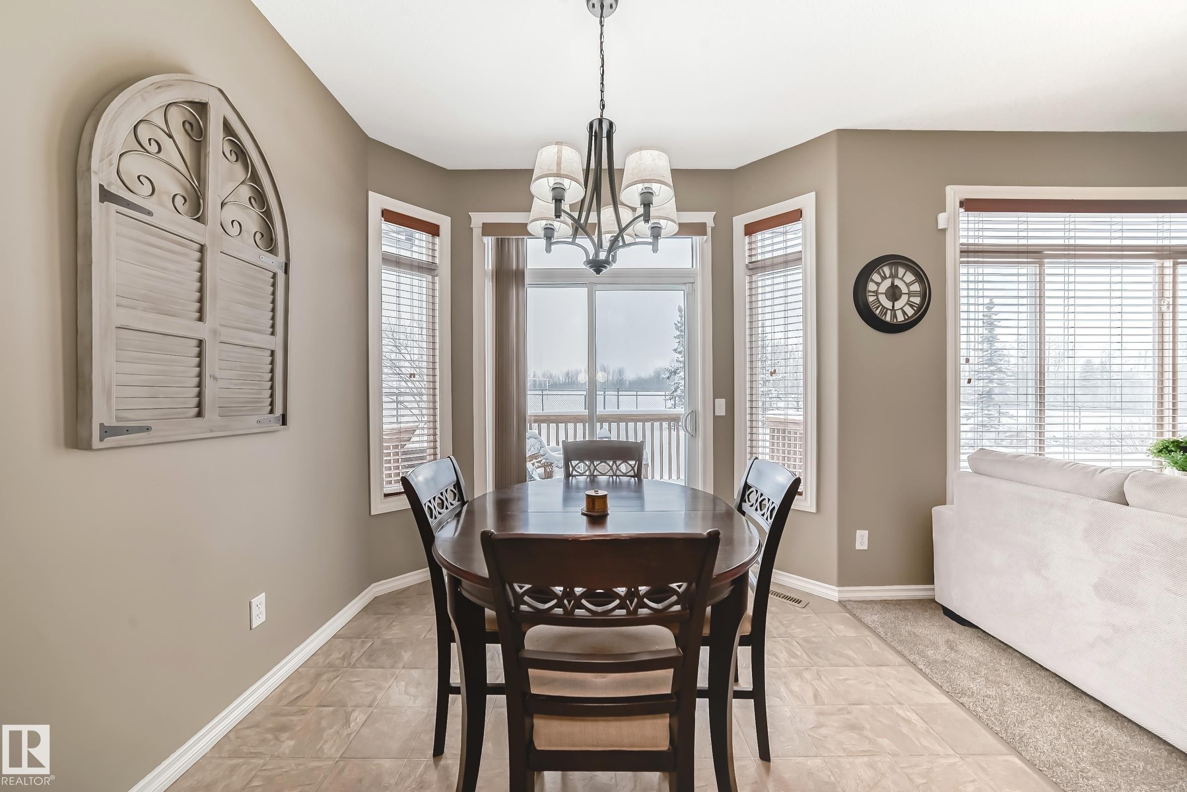 104 Westerra Boulevard, Stony Plain, AB - Indoor Photo Showing Dining Room