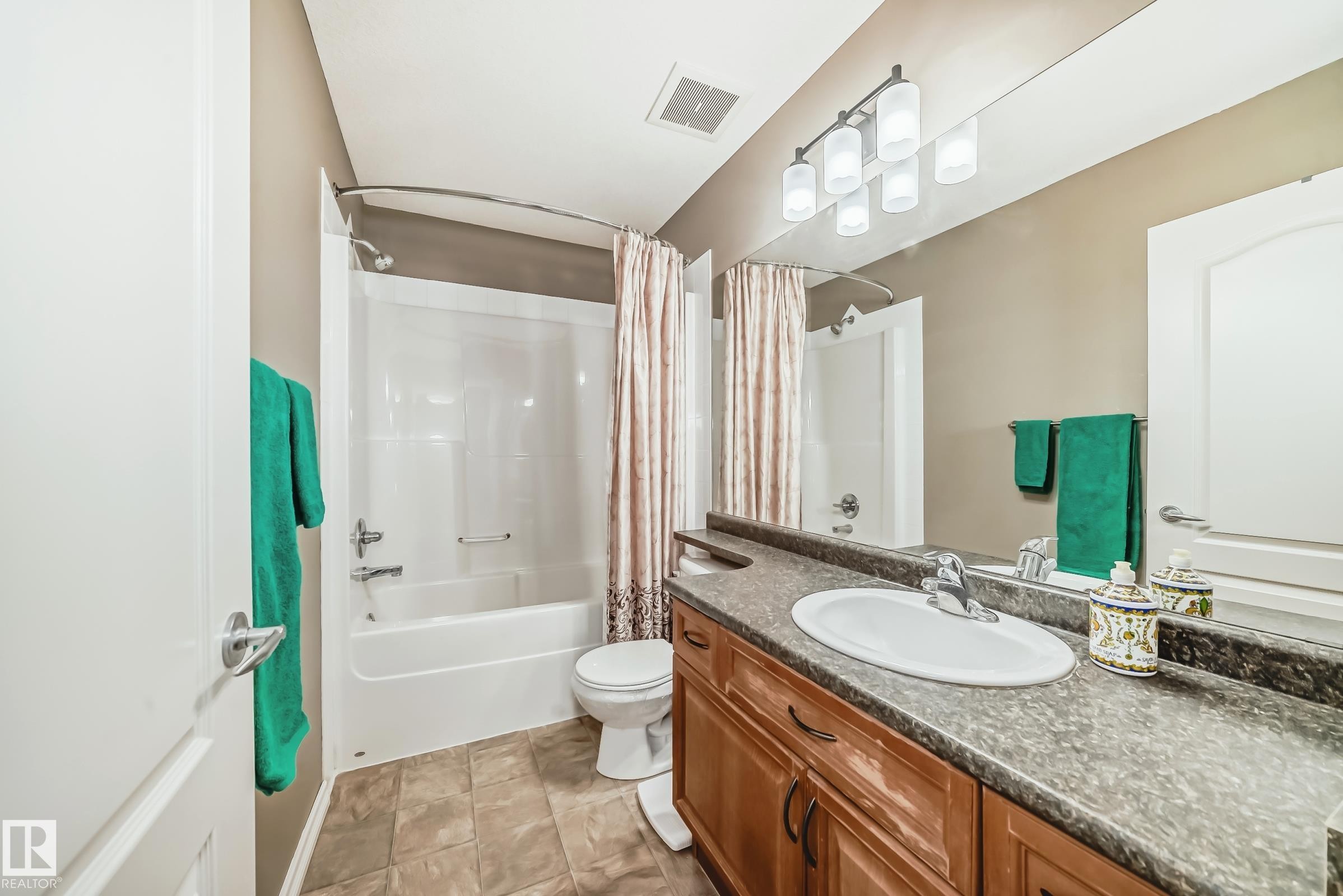 104 Westerra Boulevard, Stony Plain, AB - Indoor Photo Showing Bathroom