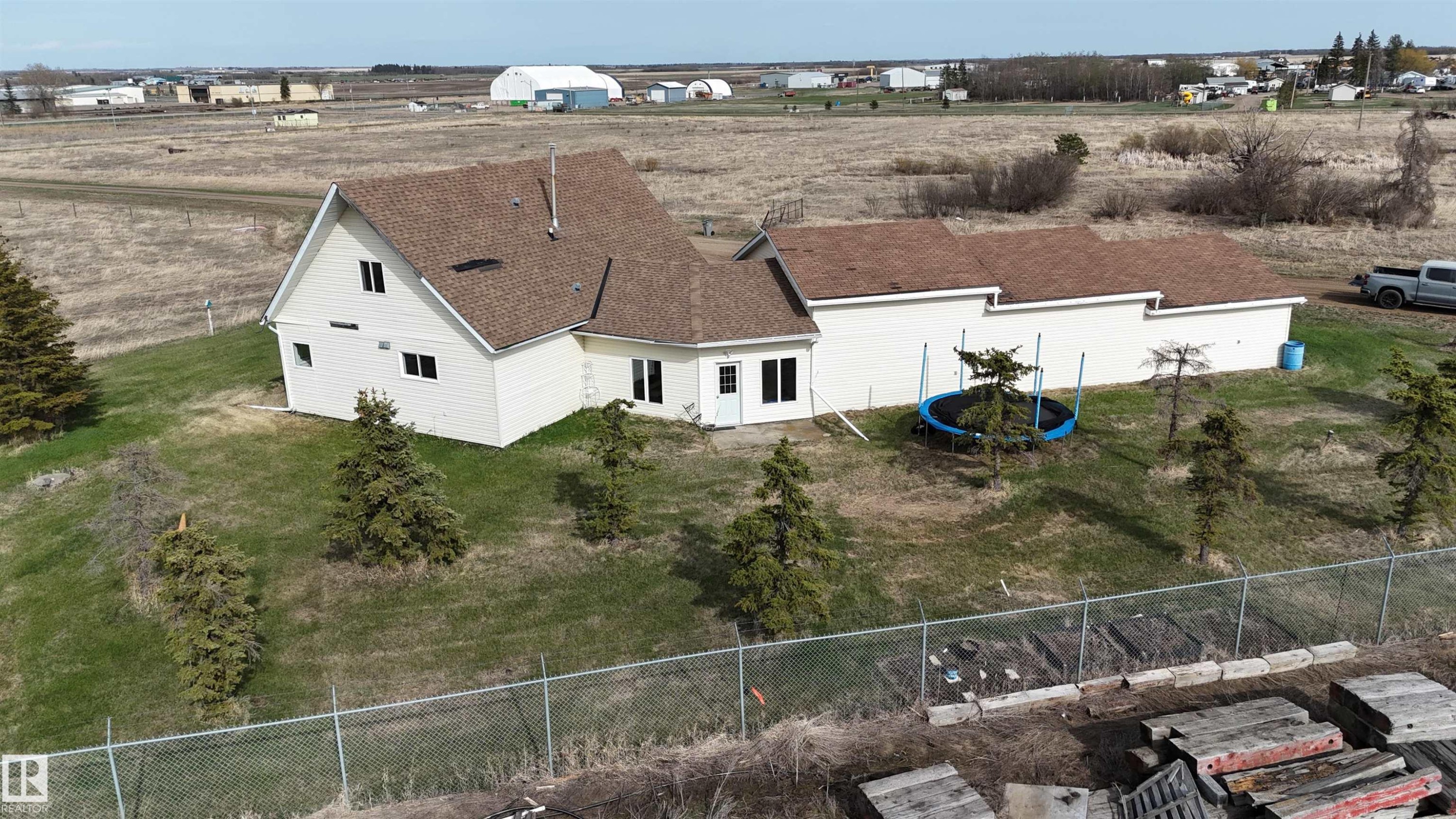 4420 50 Street, Rural Lamont County, AB - Outdoor