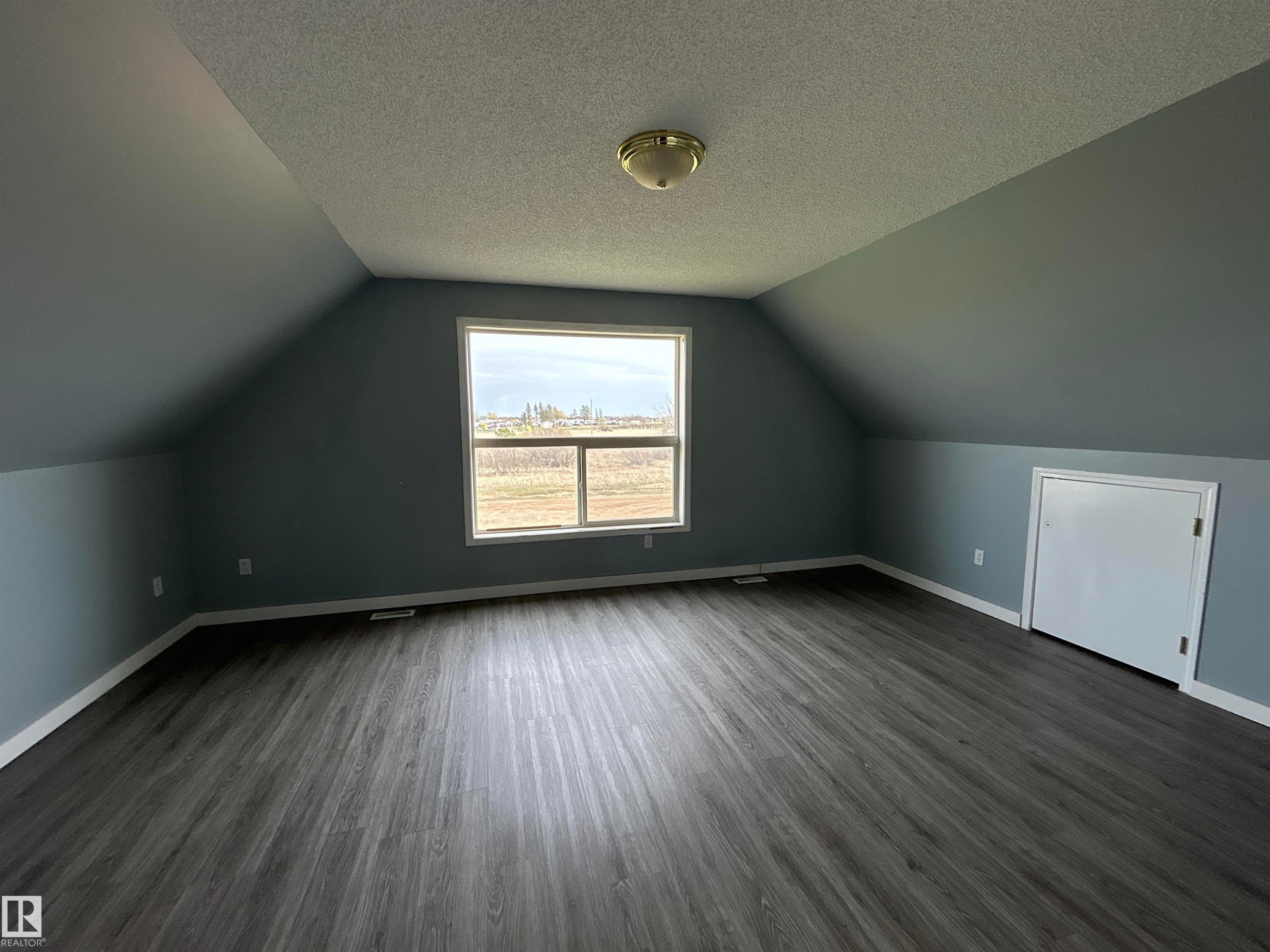 4420 50 Street, Rural Lamont County, AB - Indoor Photo Showing Other Room