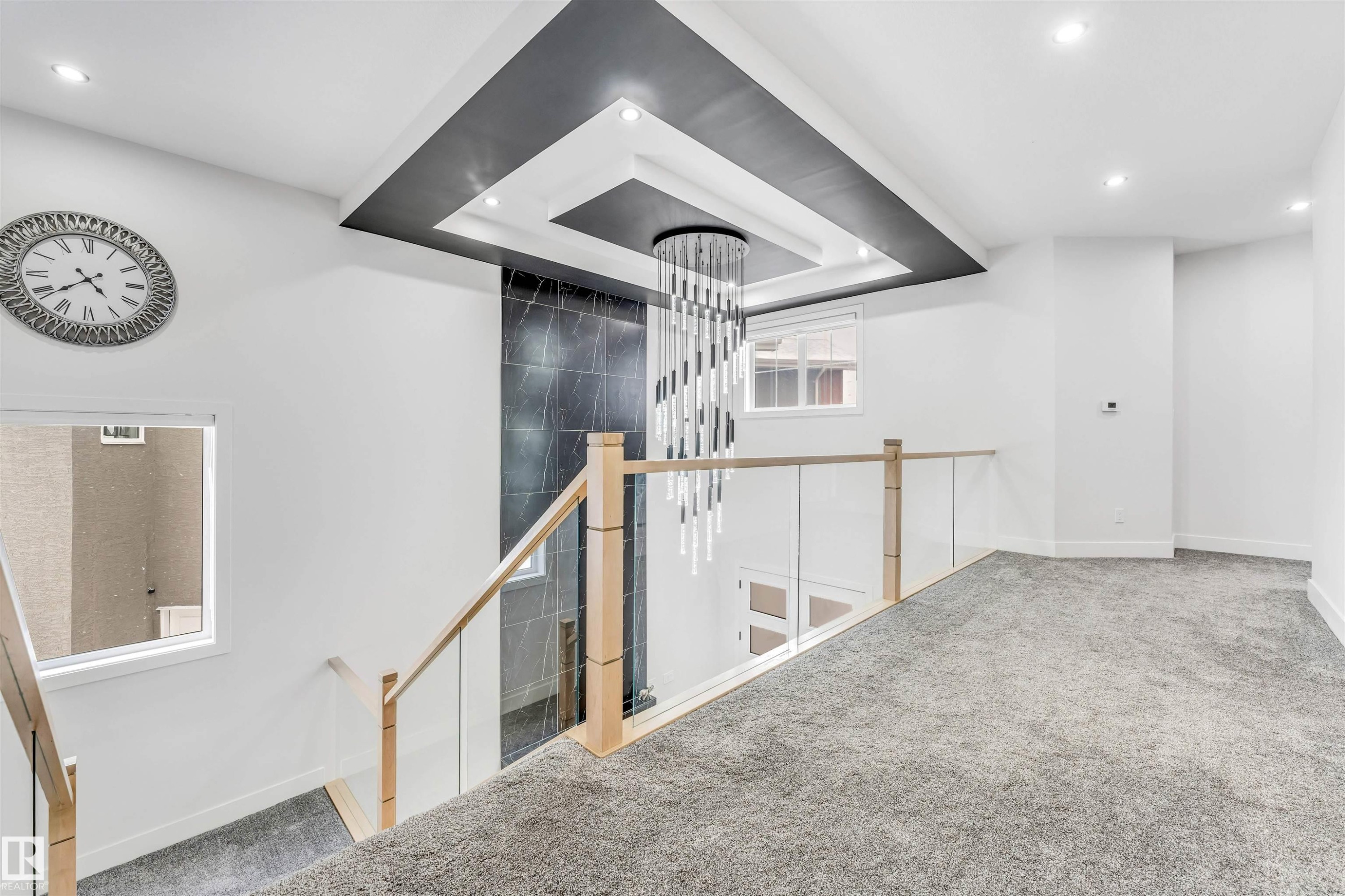 304 33 Avenue, Edmonton, AB - Indoor Photo Showing Other Room