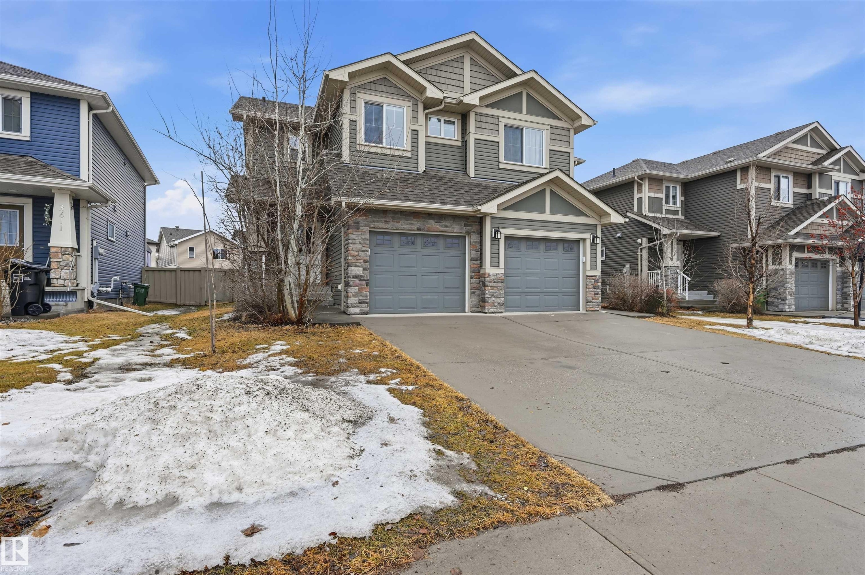 3609 Atkinson Loop, Edmonton, AB - Outdoor With Facade