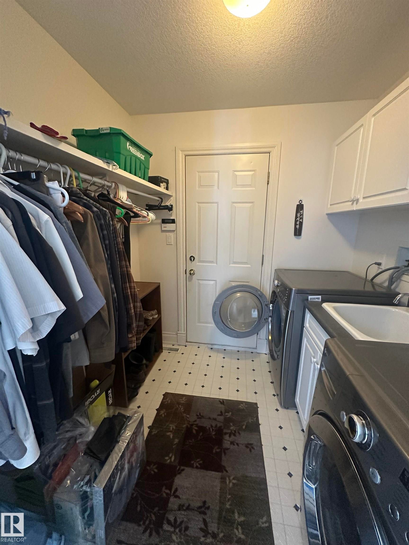 11524 14A Avenue, Edmonton, AB - Indoor Photo Showing Laundry Room