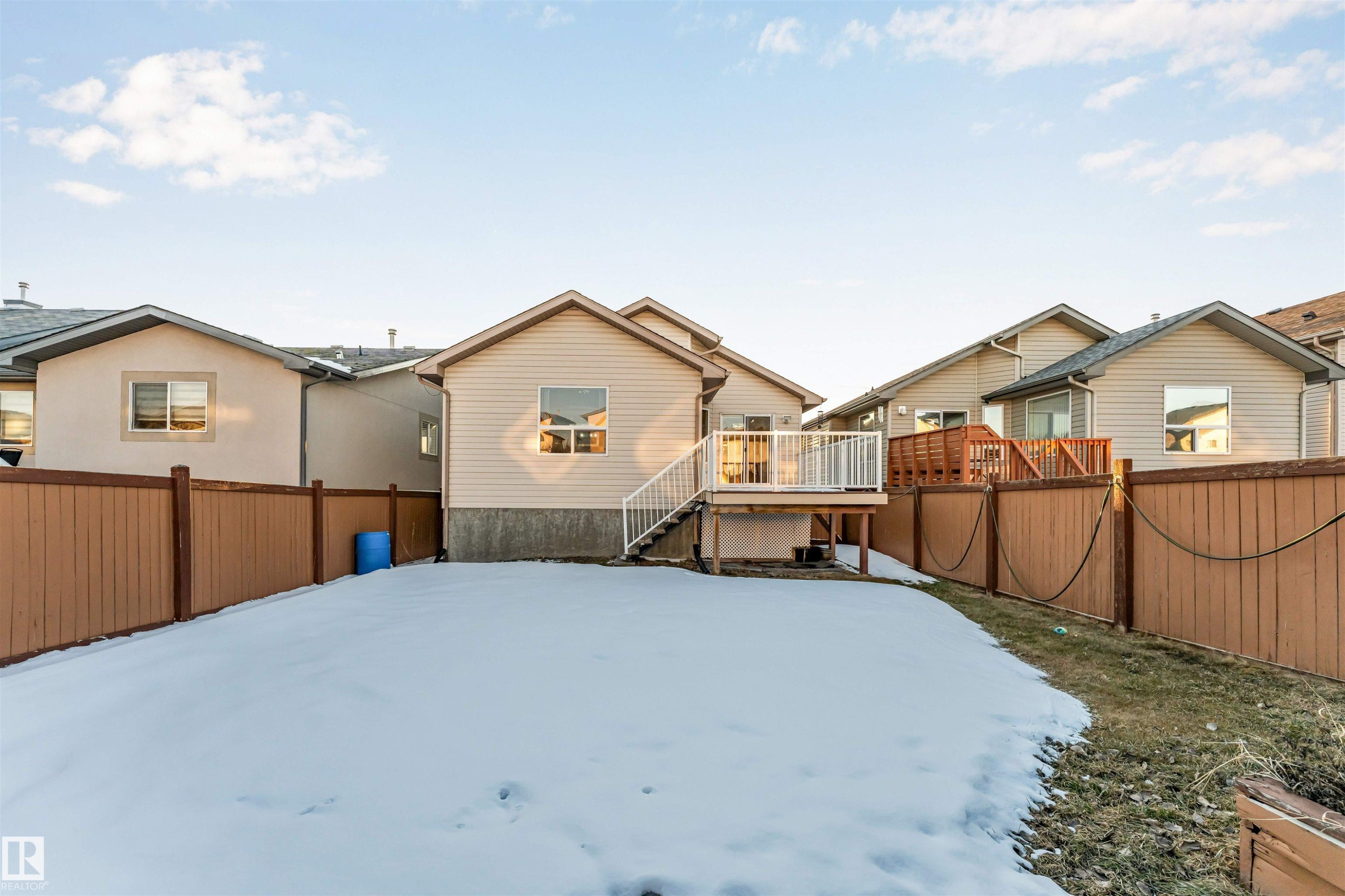 3331 26 Street, Edmonton, AB - Outdoor