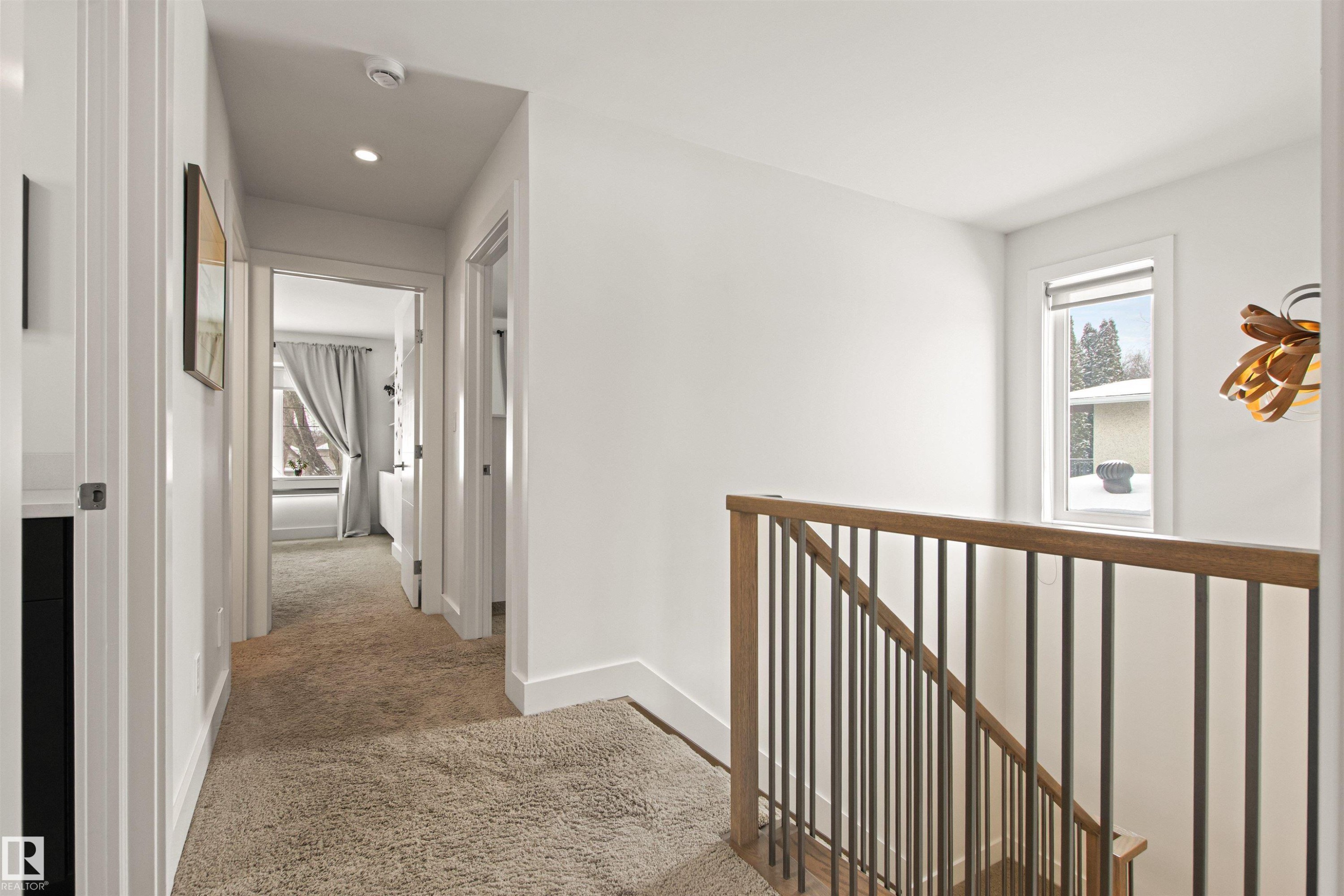 Edmonton, AB - Indoor Photo Showing Other Room