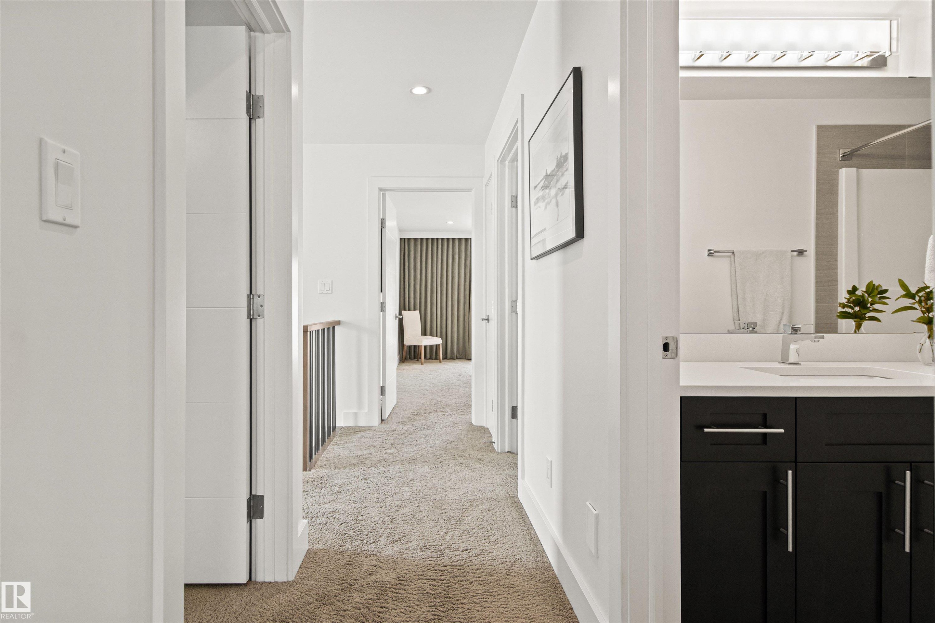 Edmonton, AB - Indoor Photo Showing Bathroom