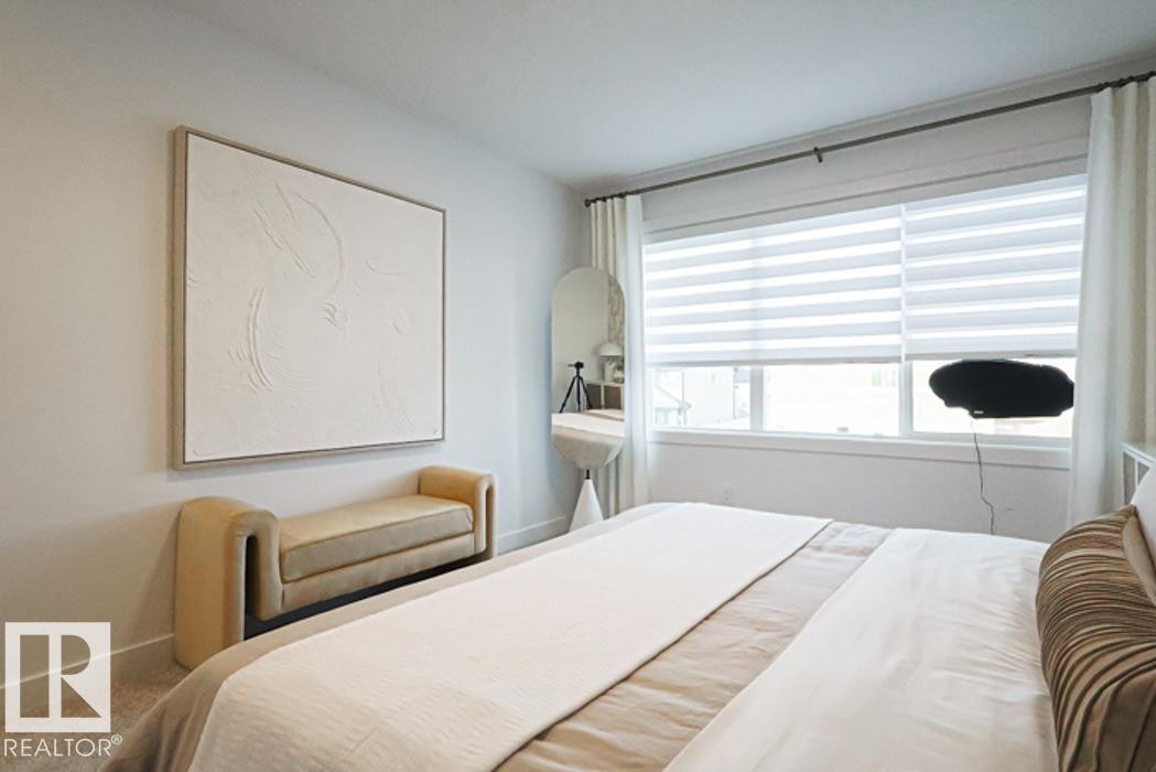 8524 183 Avenue, Edmonton, AB - Indoor Photo Showing Bedroom