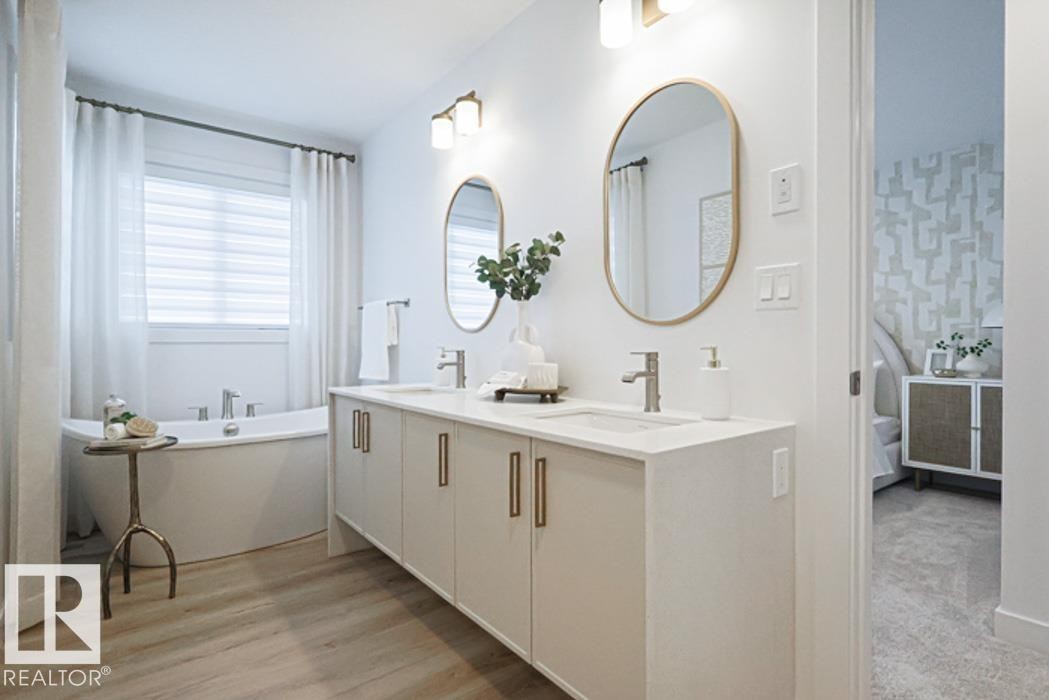 8524 183 Avenue, Edmonton, AB - Indoor Photo Showing Bathroom