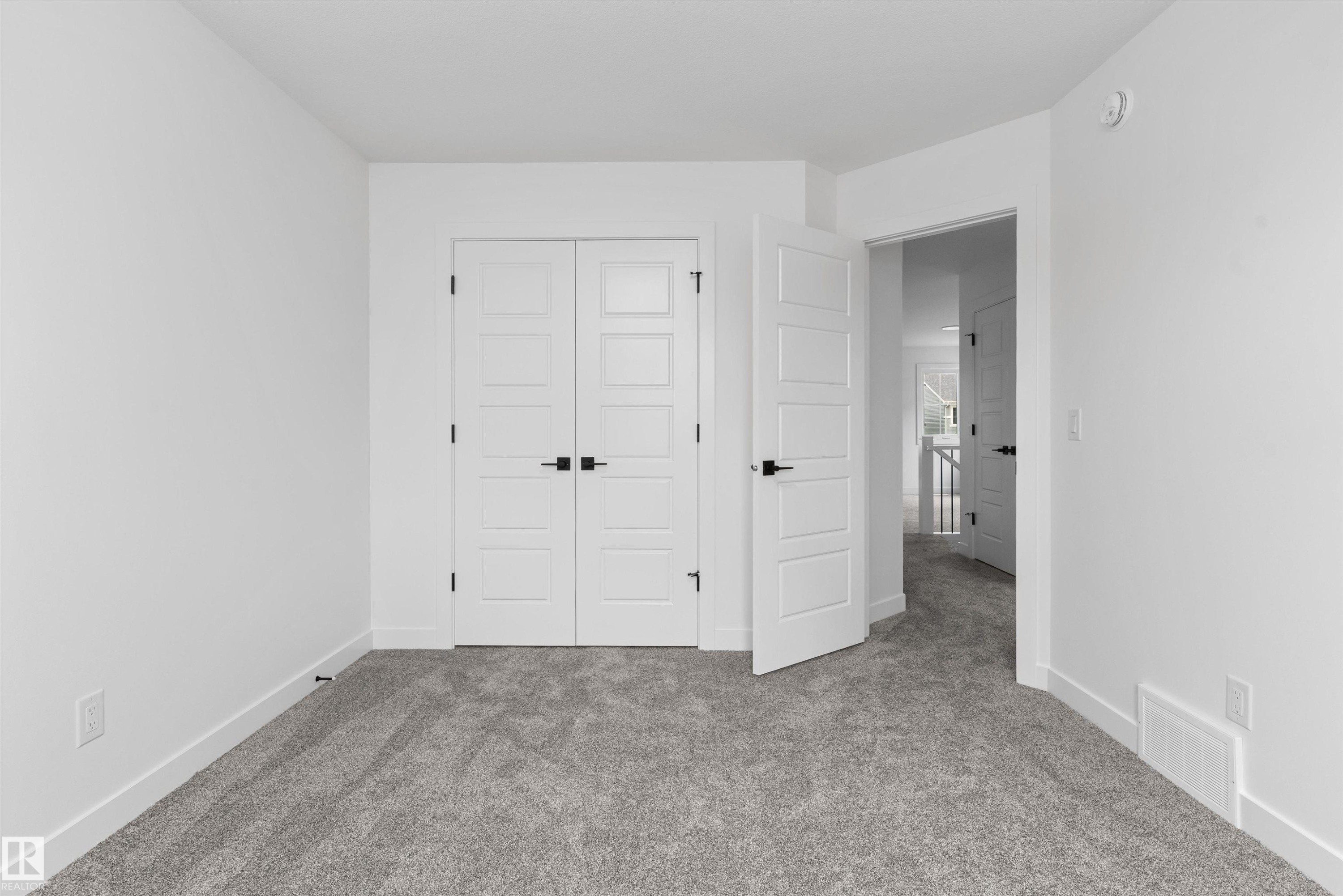5035 Cawsey Link Sw, Edmonton, AB - Indoor Photo Showing Other Room